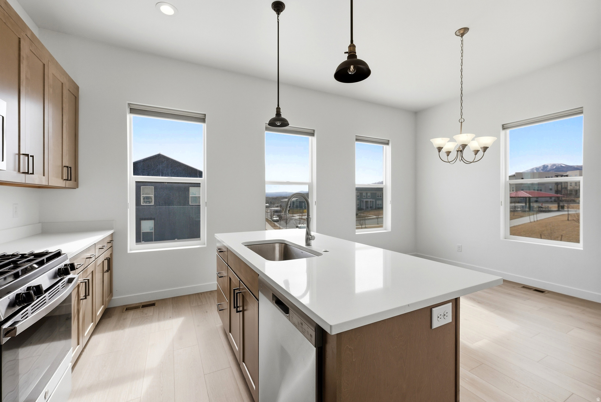OQUIRRH WEST - Residential