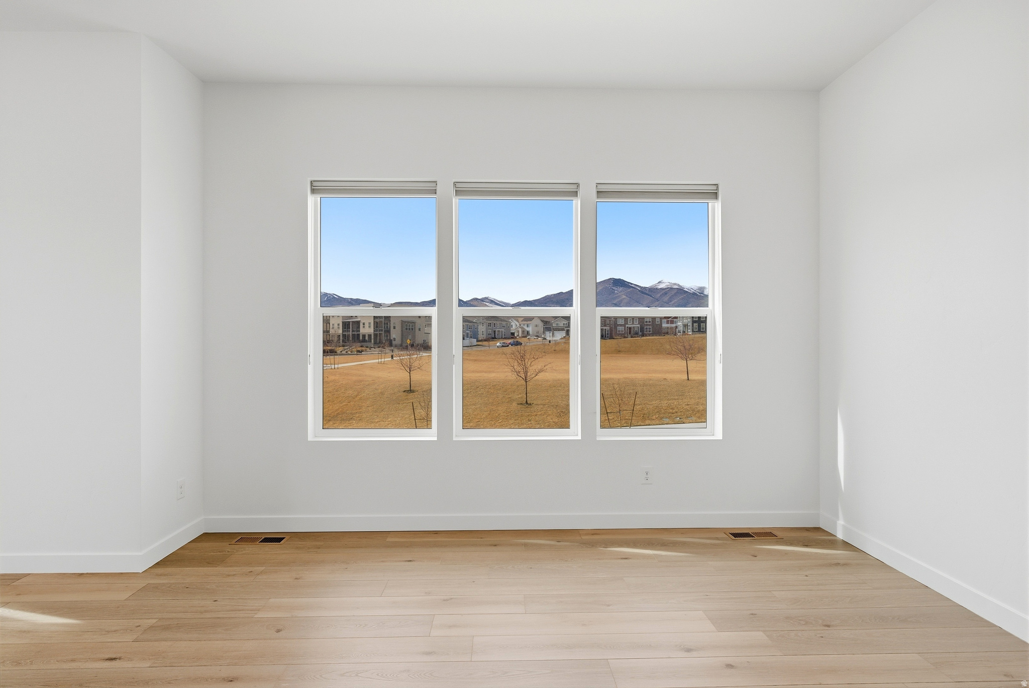 OQUIRRH WEST - Residential