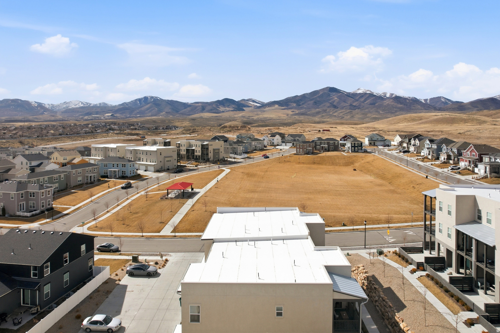OQUIRRH WEST - Residential