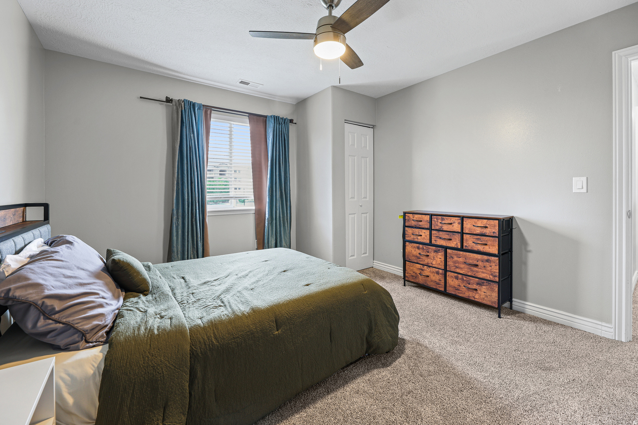 SUNSTONE - Residential