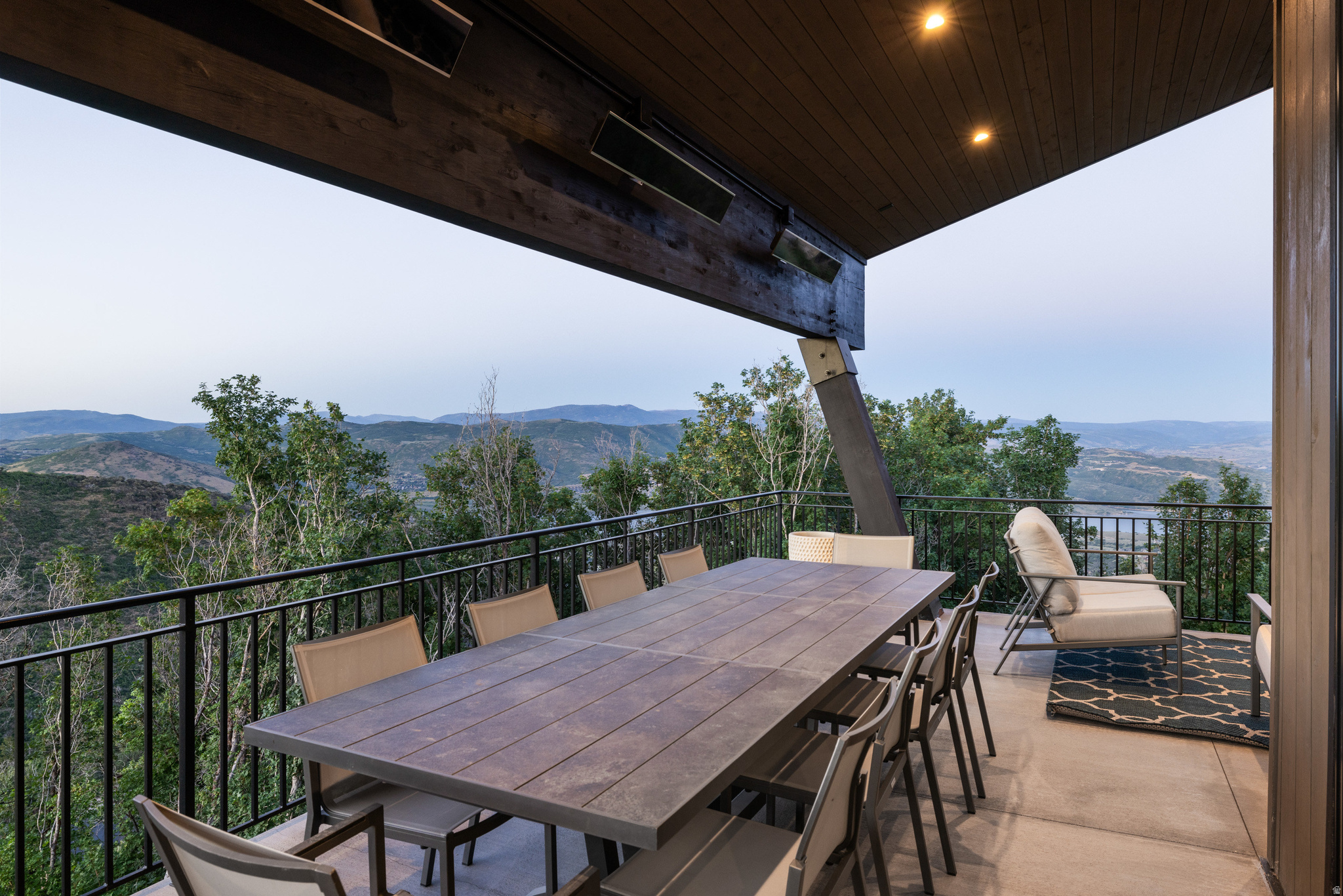 DEER CREST ESTATES - Residential
