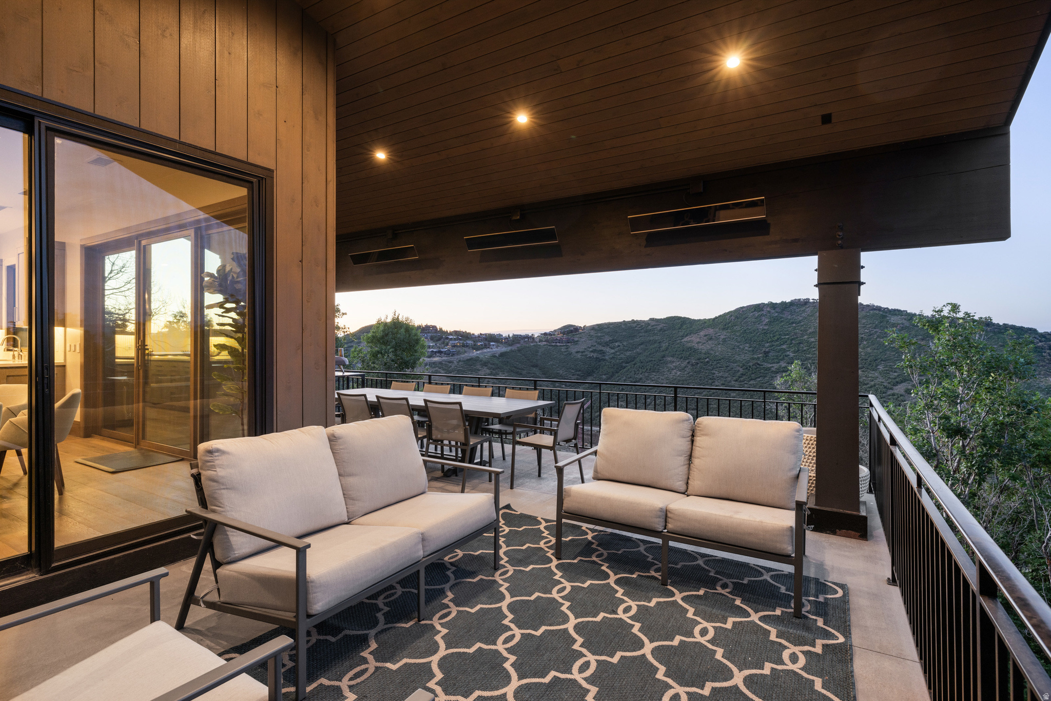 DEER CREST ESTATES - Residential