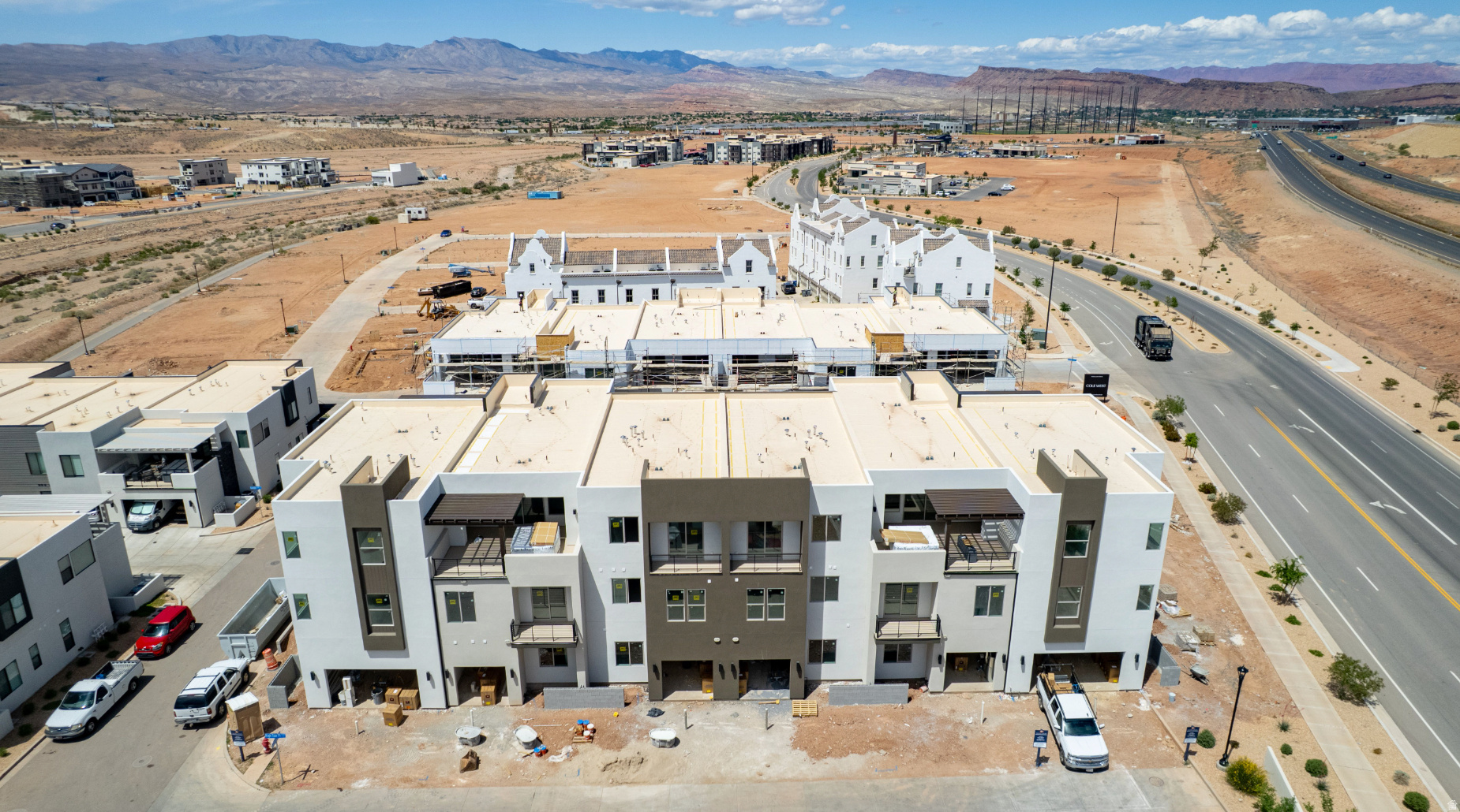 ATKINVILLE TOWNHOMES AT DESERT COLOR - Residential