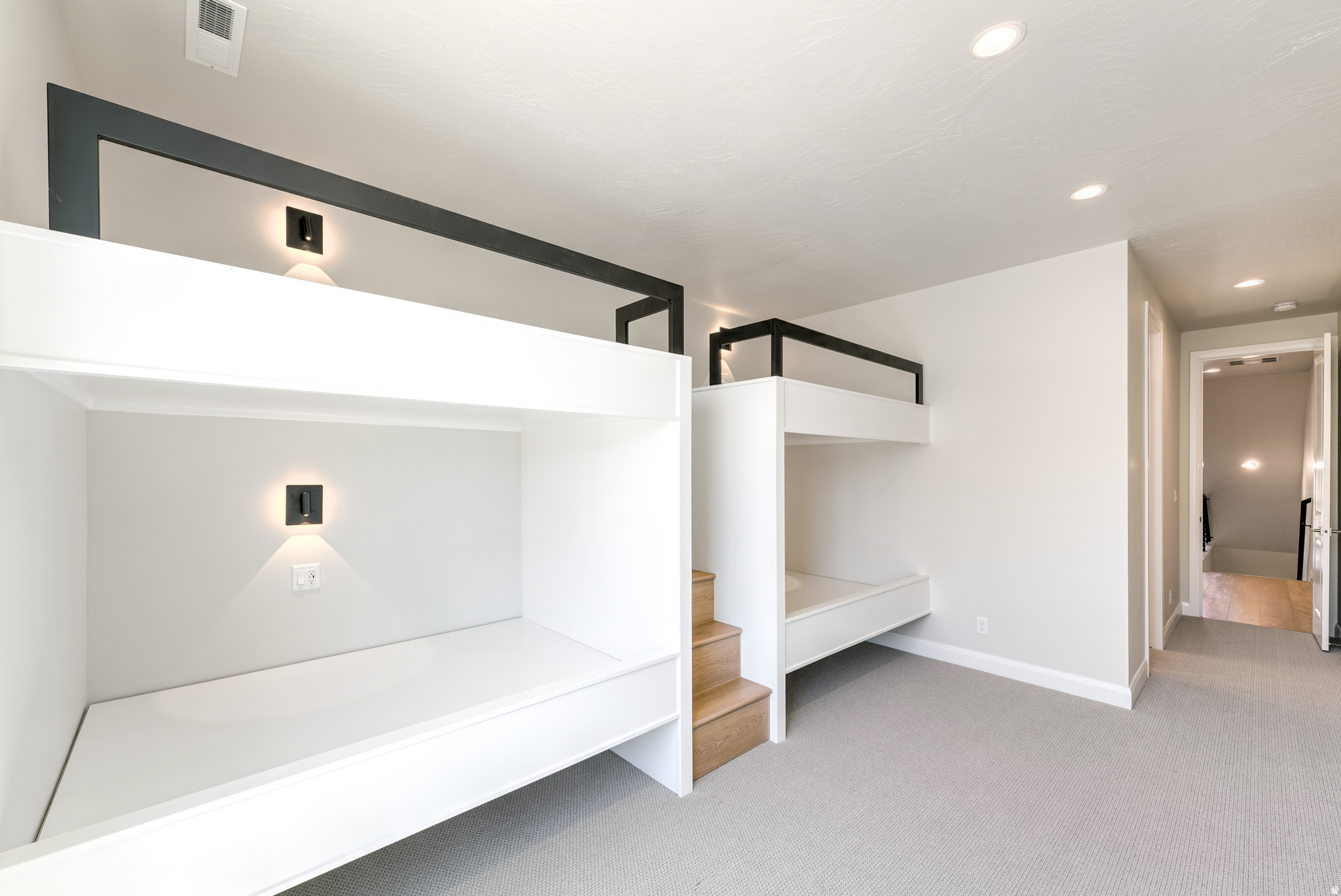 ATKINVILLE TOWNHOMES AT DESERT COLOR - Residential