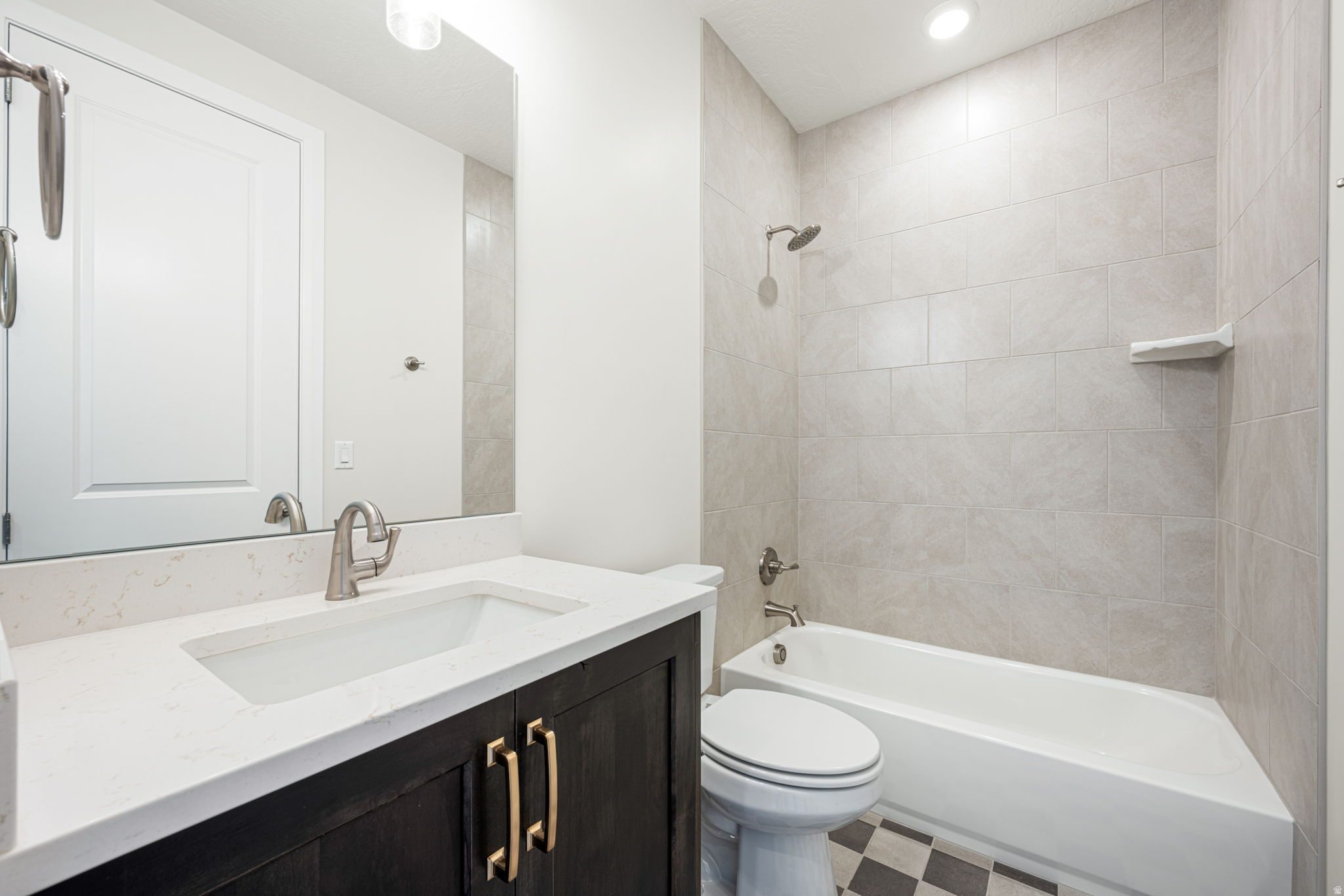 ATKINVILLE TOWNHOMES AT DESERT COLOR - Residential