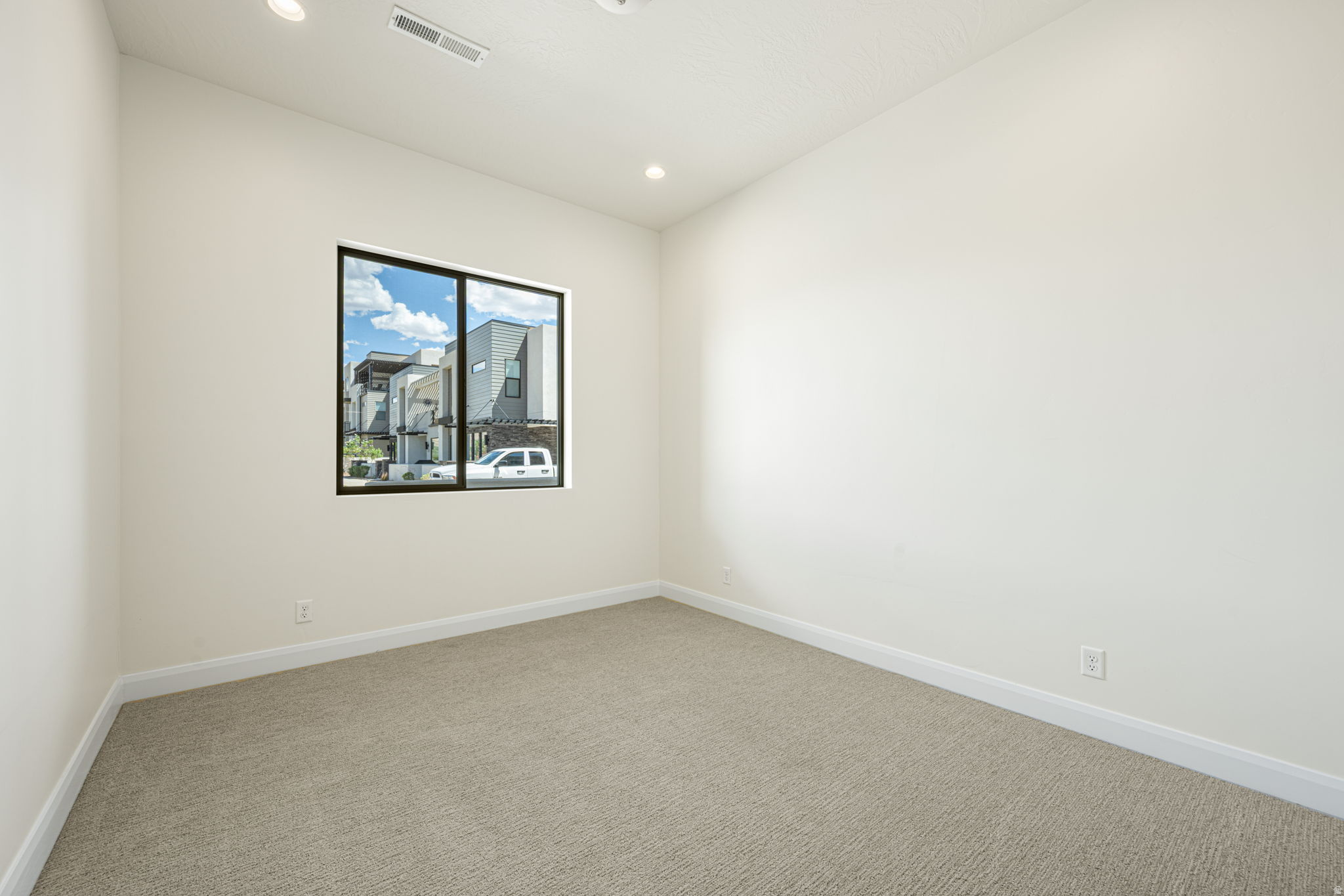ATKINVILLE TOWNHOMES AT DESERT COLOR - Residential