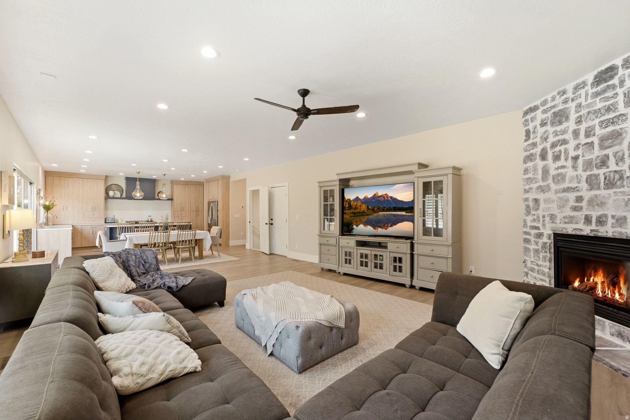 EVANS MEADOWS - Residential