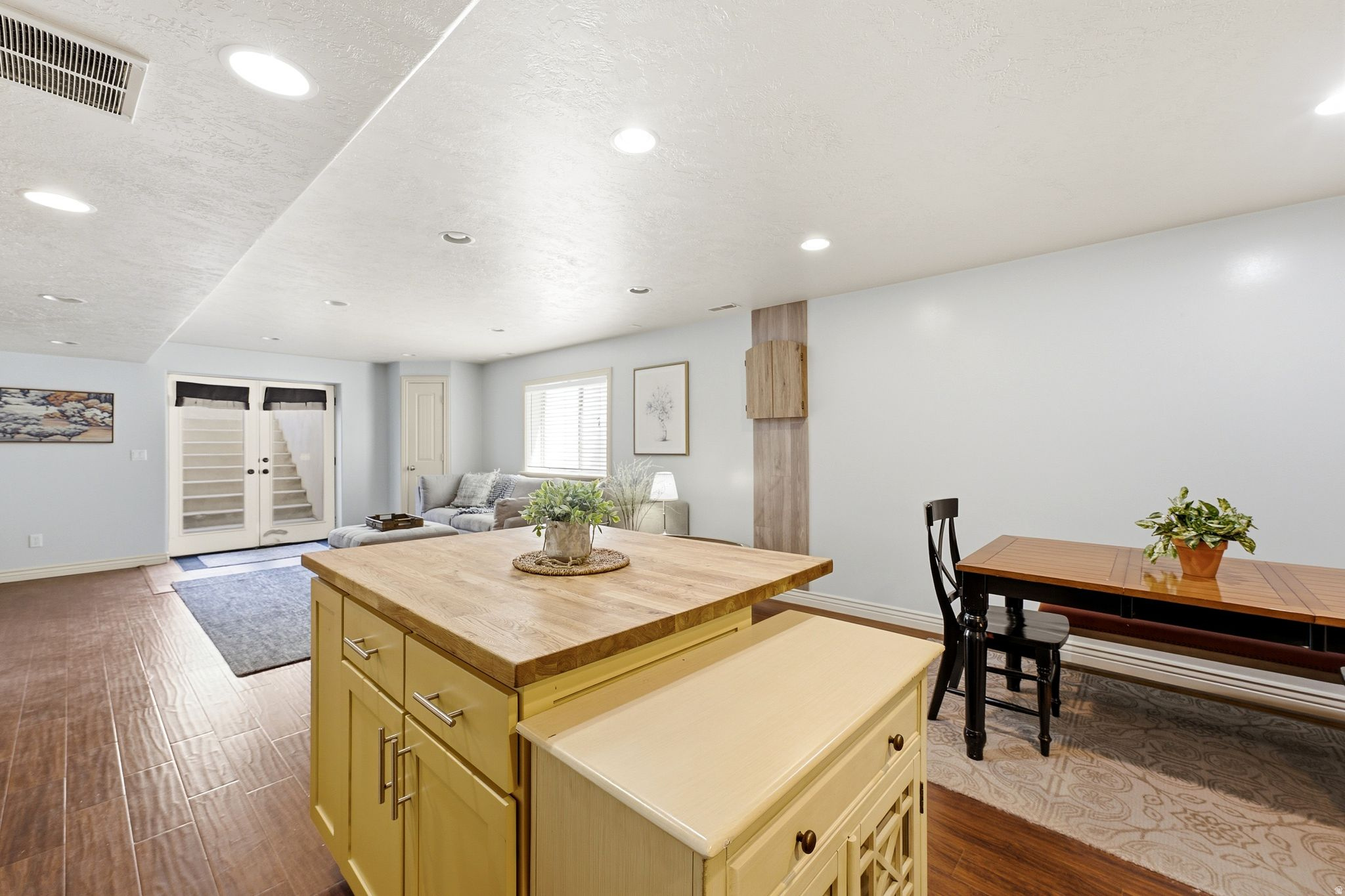 EVANS MEADOWS - Residential
