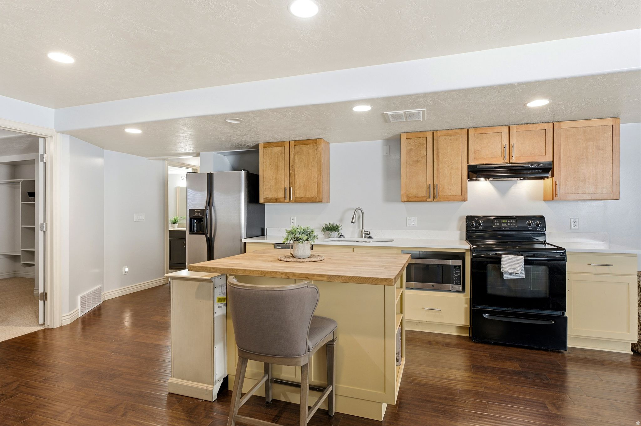 EVANS MEADOWS - Residential