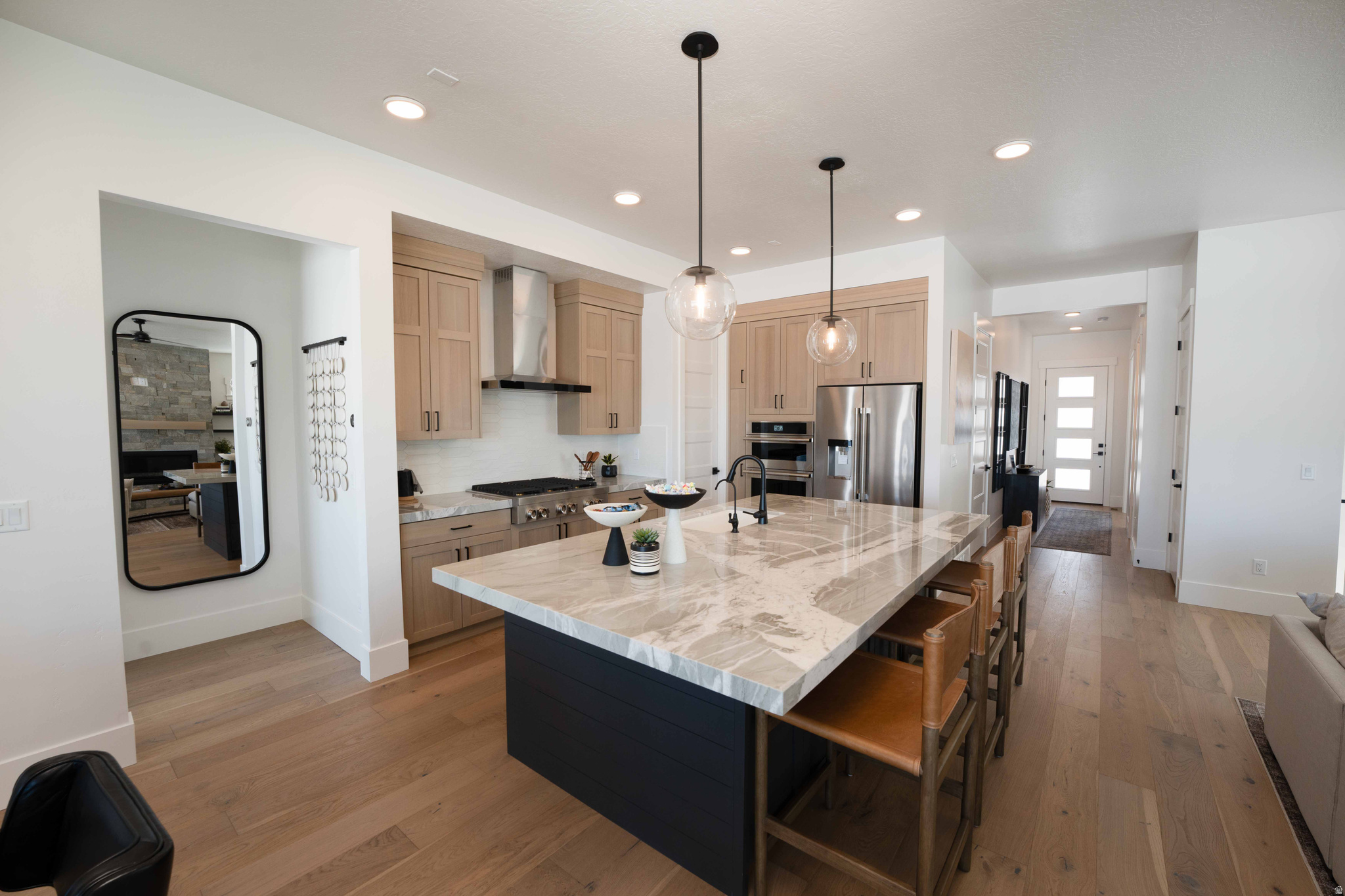 SHORELINE - Residential