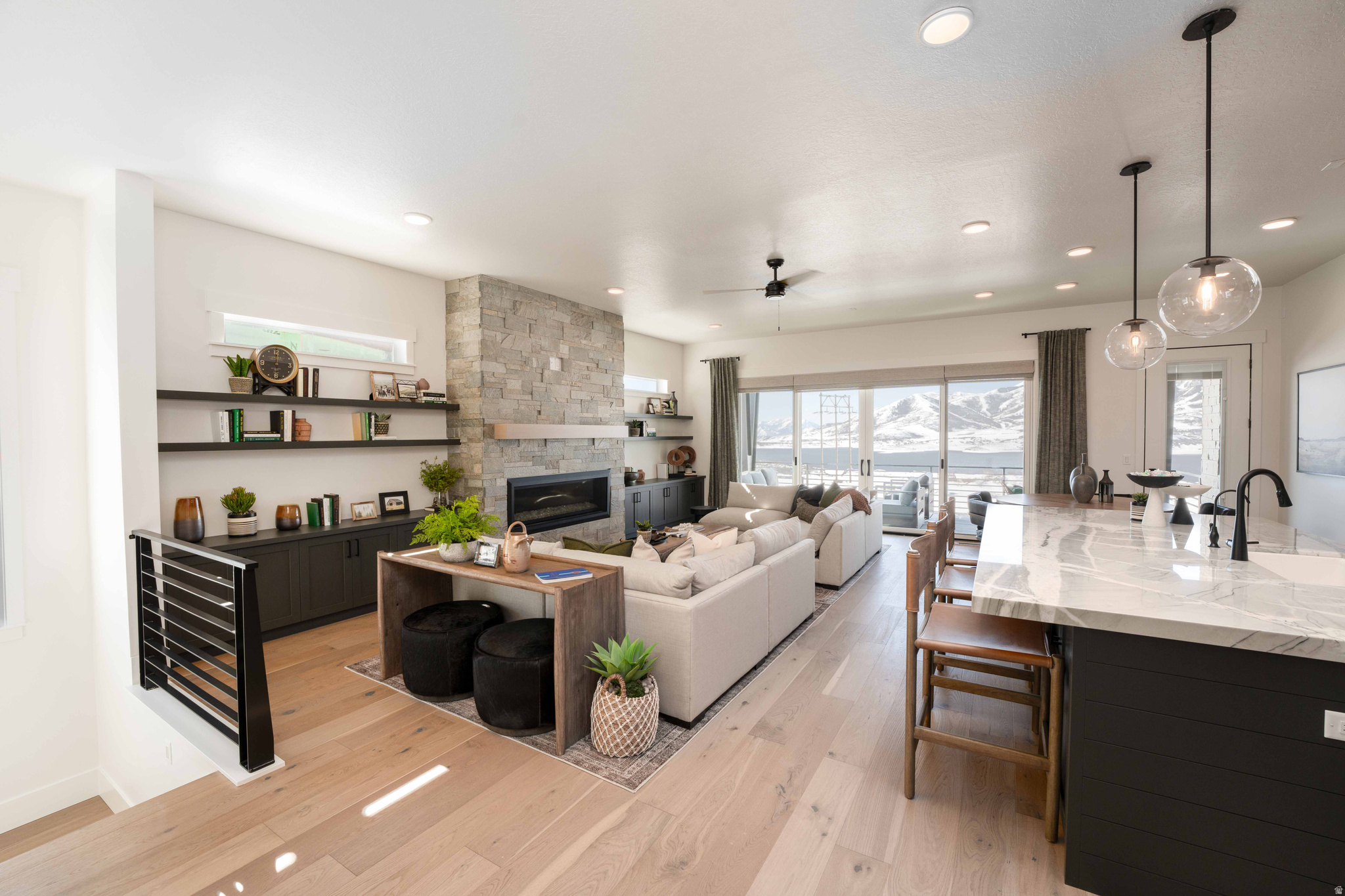 SHORELINE - Residential