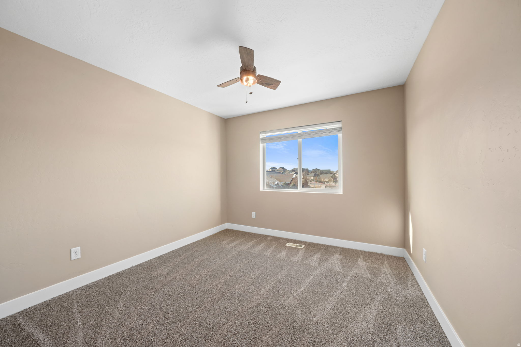 SCENIC MOUNTAIN - Residential