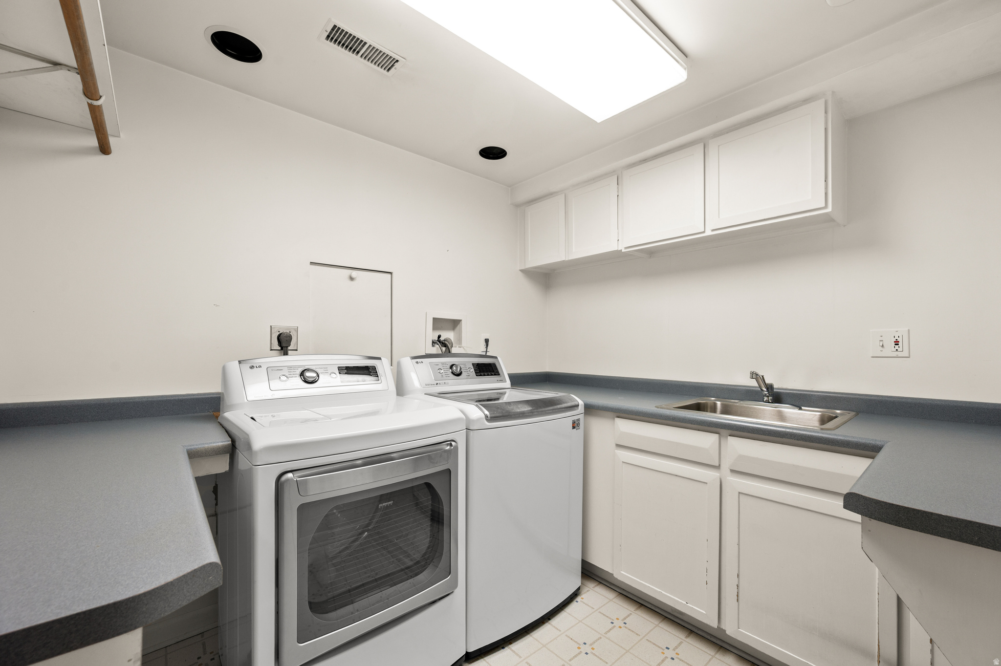 ENSIGN DOWNS PLAT A - Residential