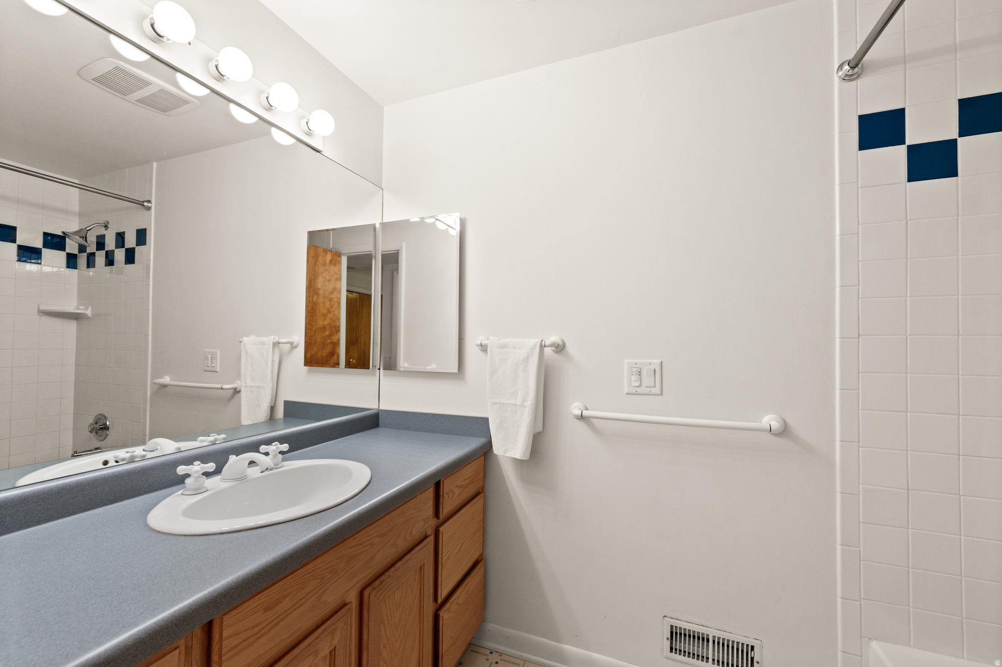 ENSIGN DOWNS PLAT A - Residential