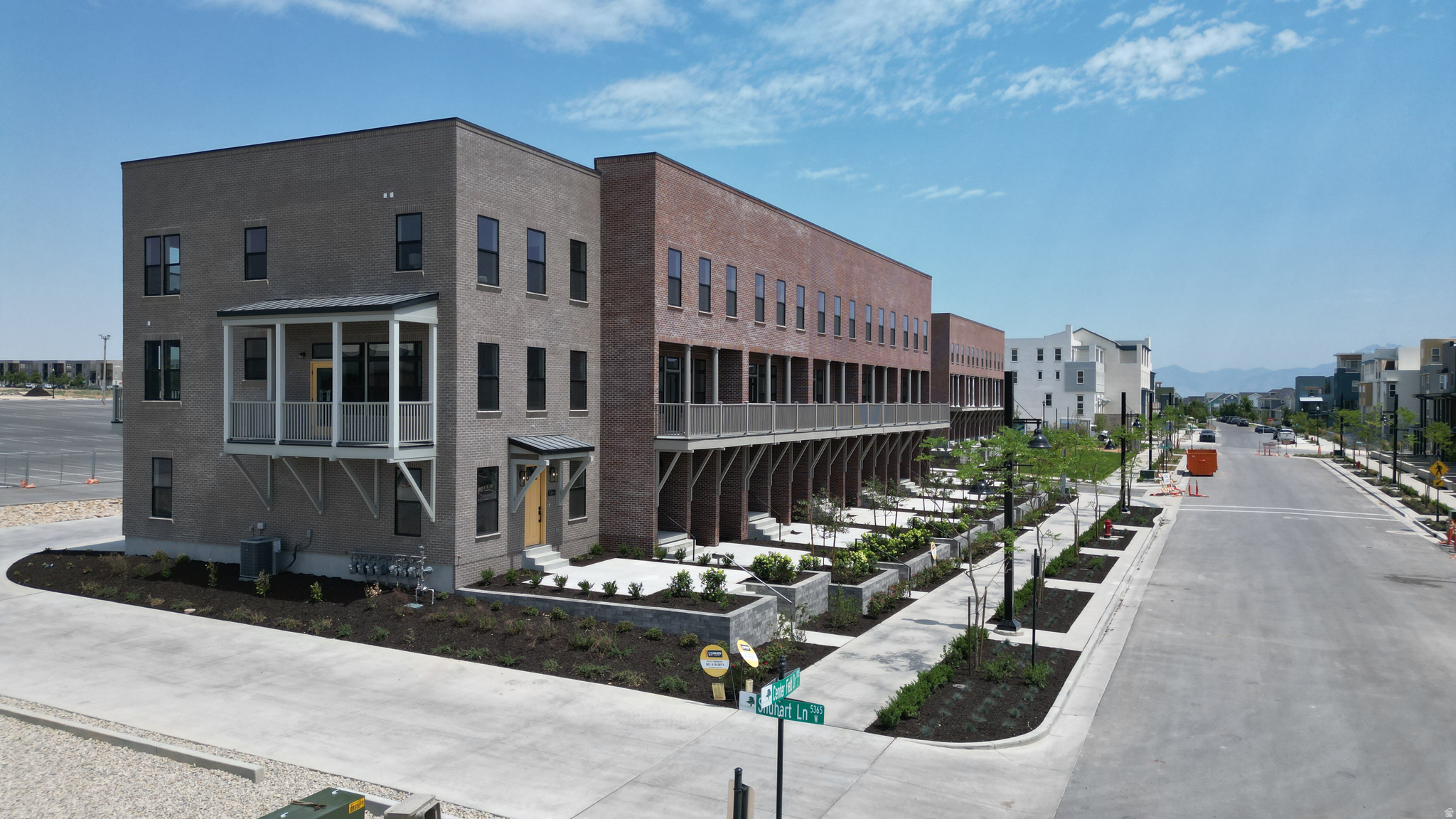 DOWNTOWN DAYBREAK - Residential