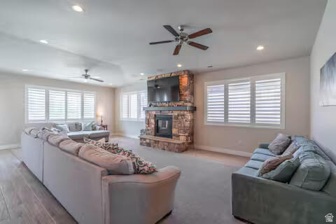 PARADISE VILLAGE AT - Residential
