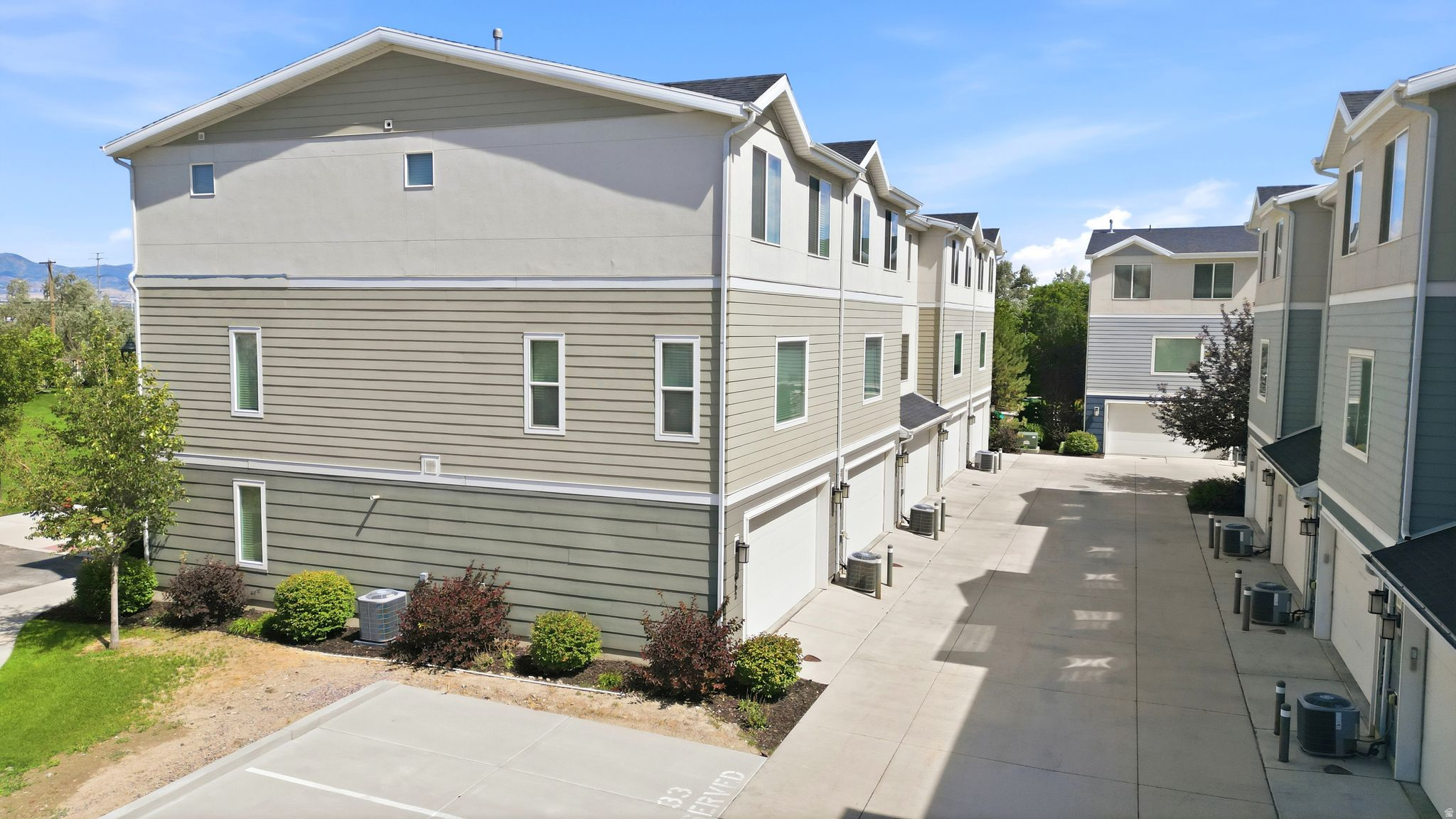 MARKETPLACE ACLAIME - Residential
