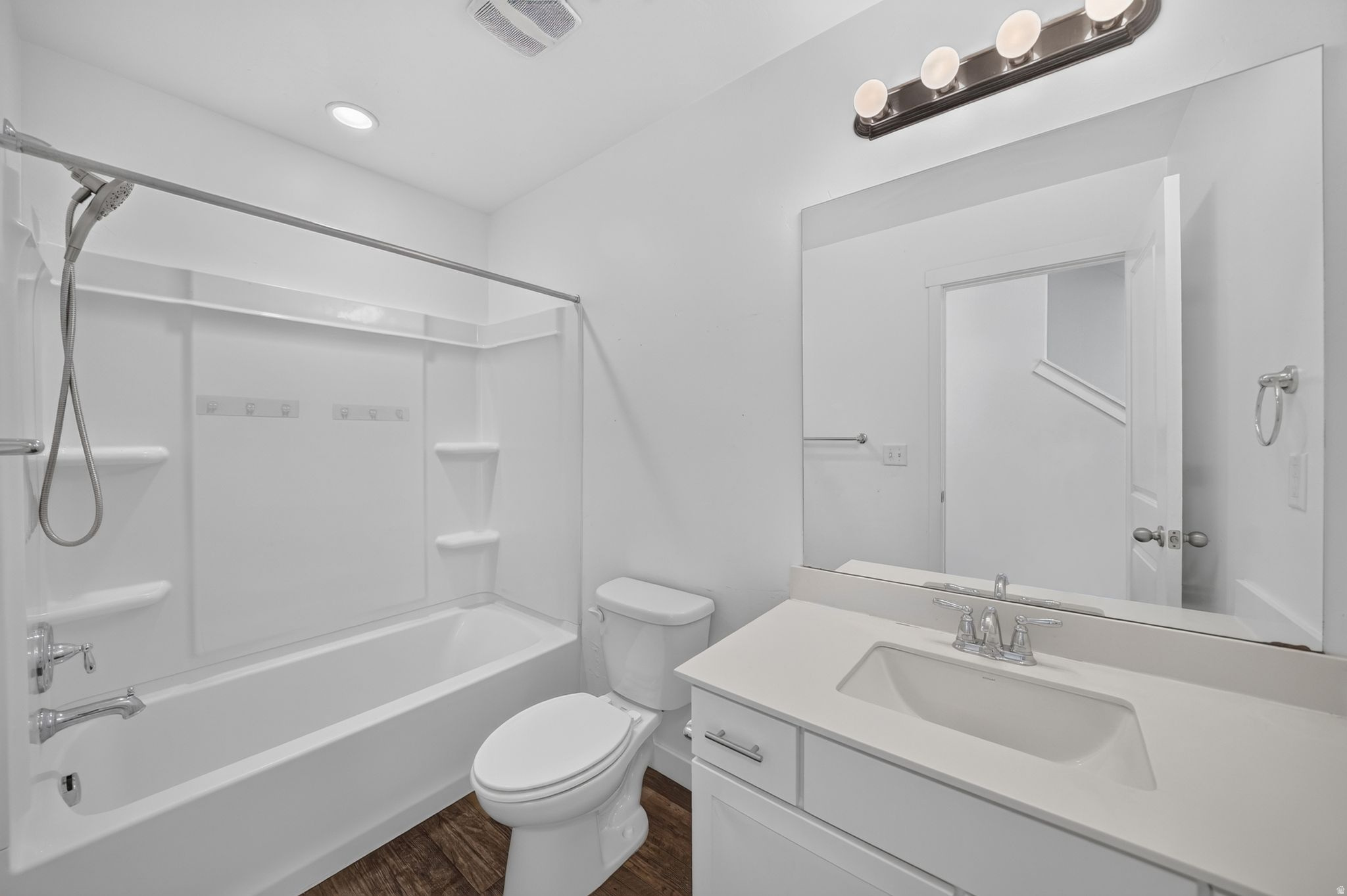 MARKETPLACE ACLAIME - Residential