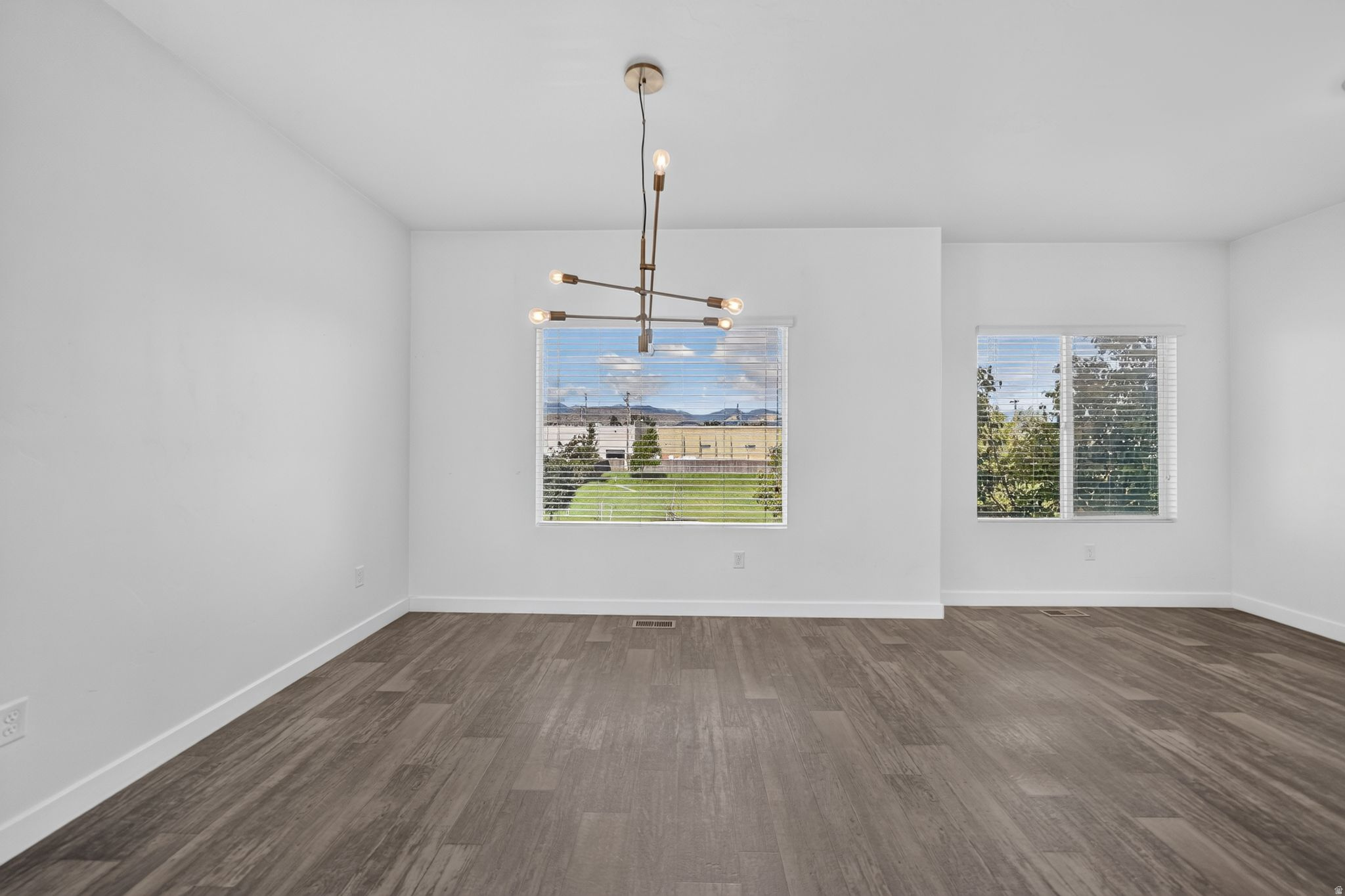 MARKETPLACE ACLAIME - Residential