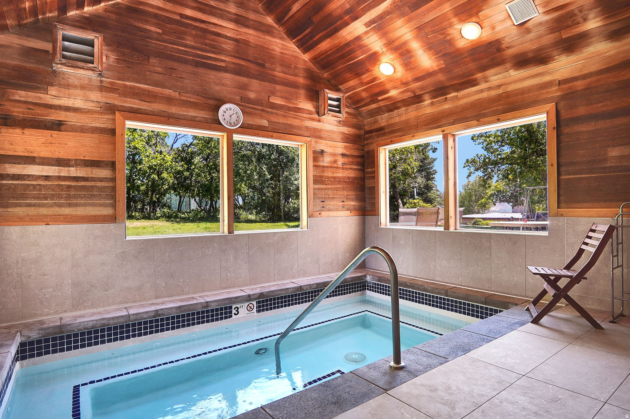 SWISS OAKS - Residential