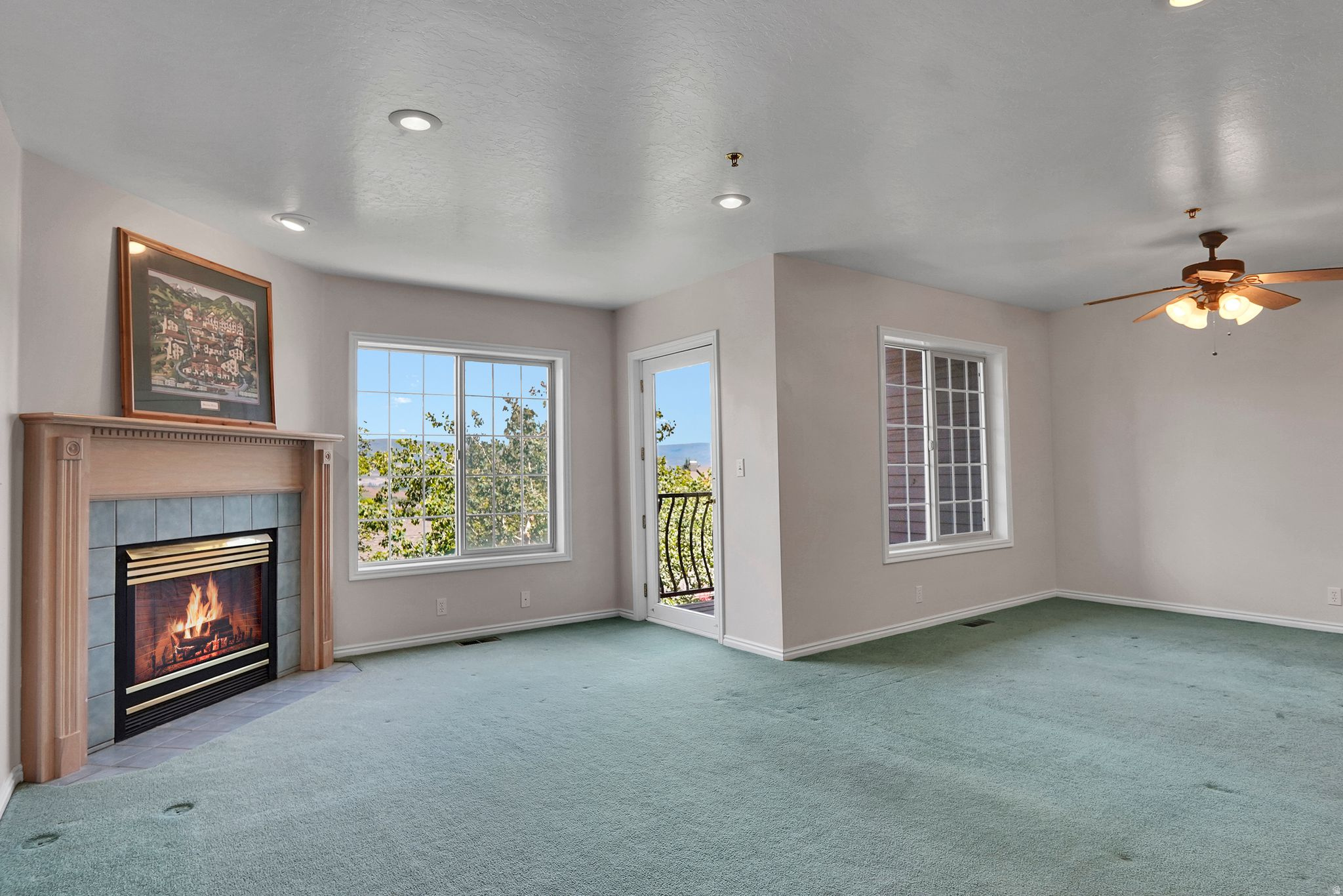 SWISS OAKS - Residential