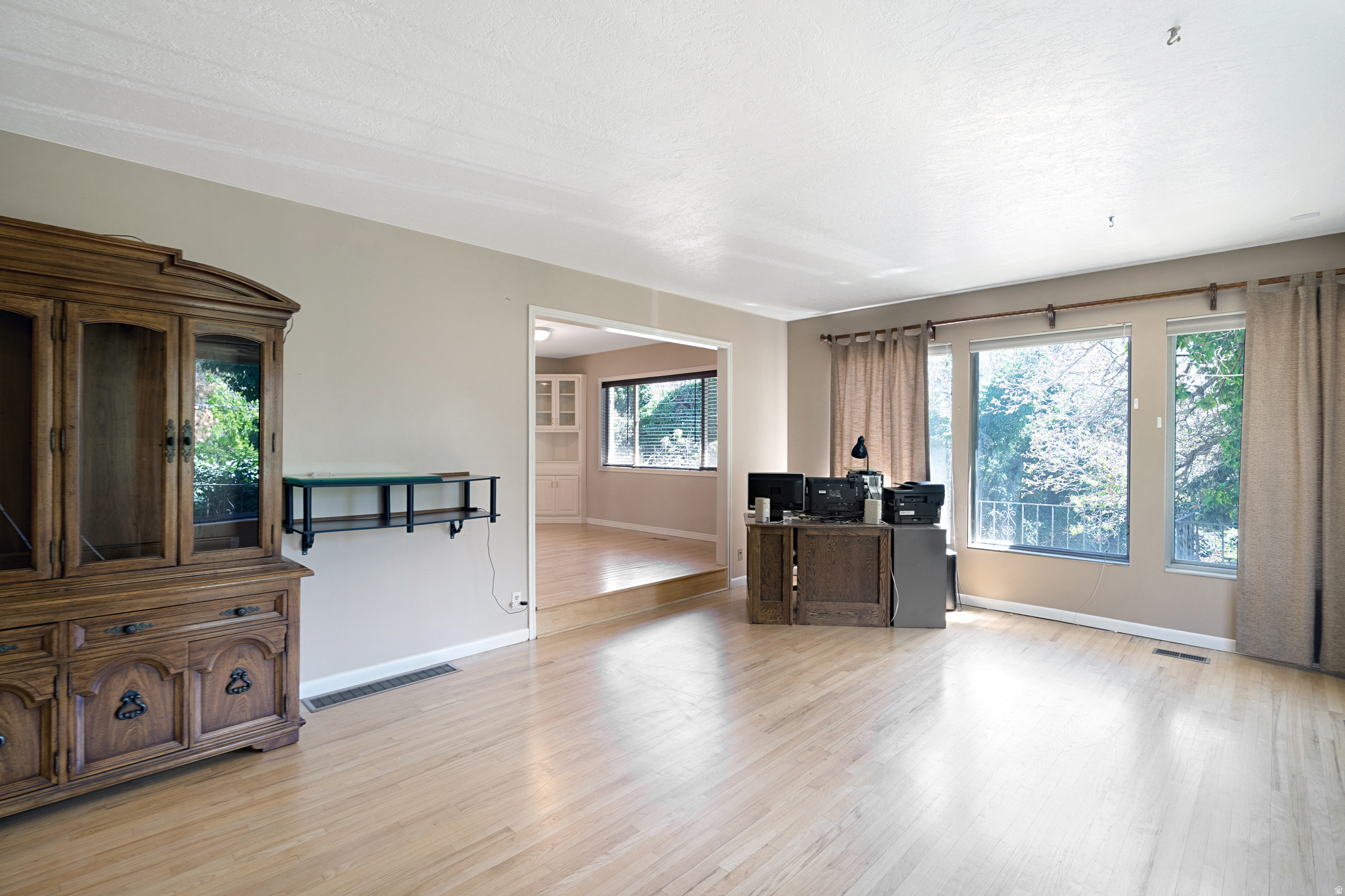 WOODLAND ESTATES - Residential
