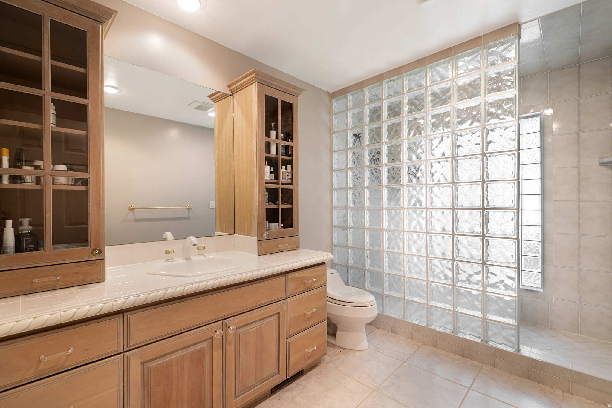 WOODLAND ESTATES - Residential