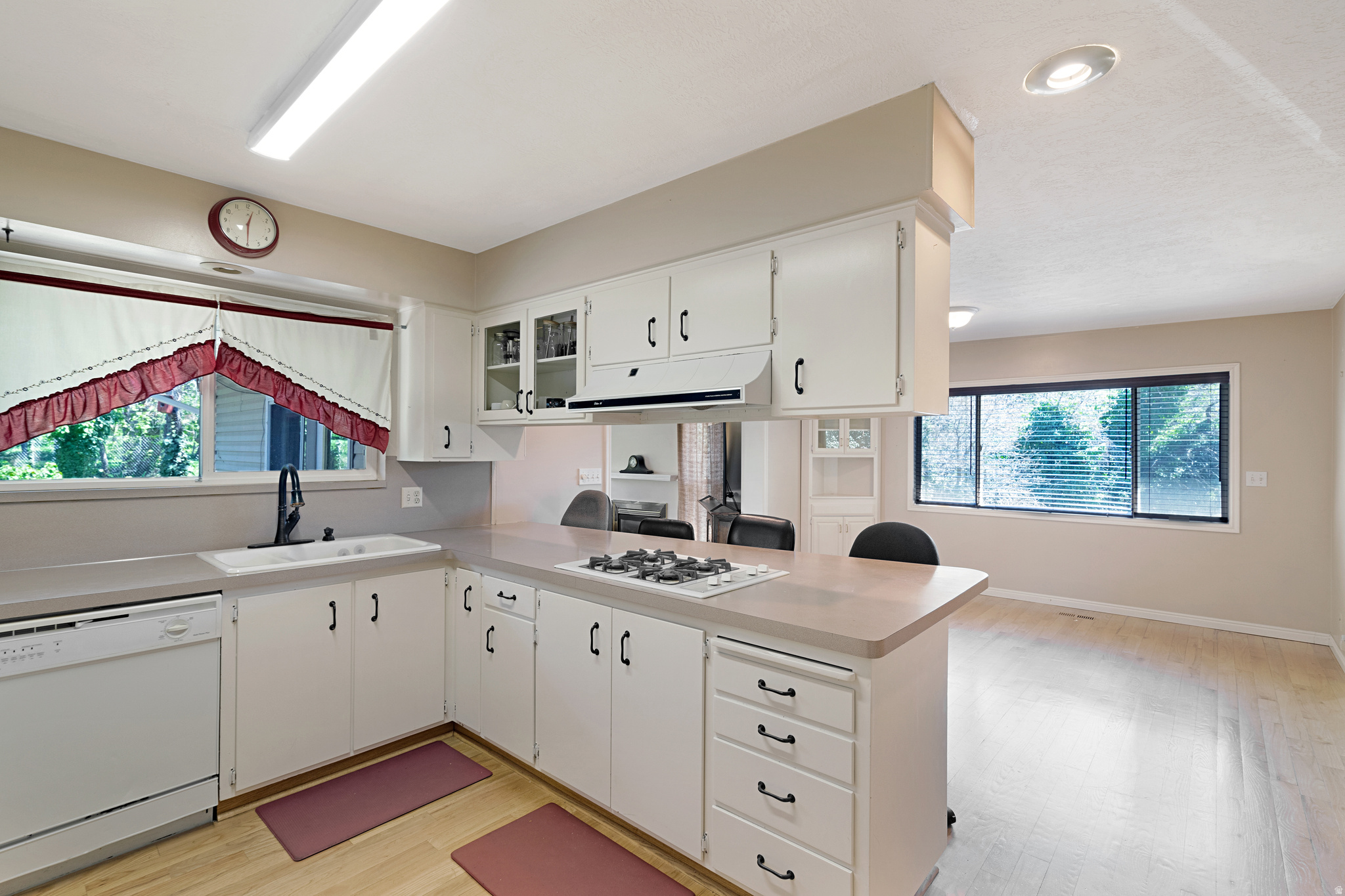 WOODLAND ESTATES - Residential