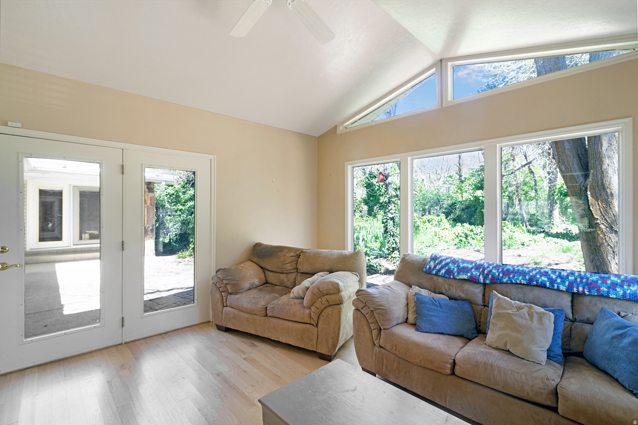 WOODLAND ESTATES - Residential