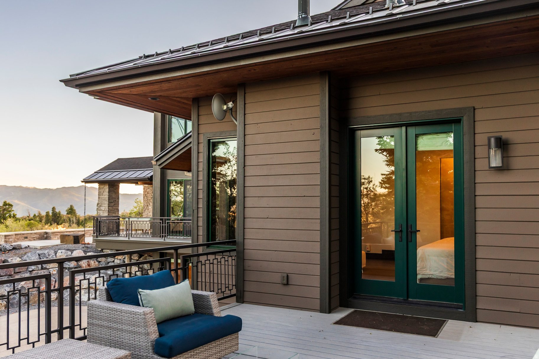 RED HAWK - Residential