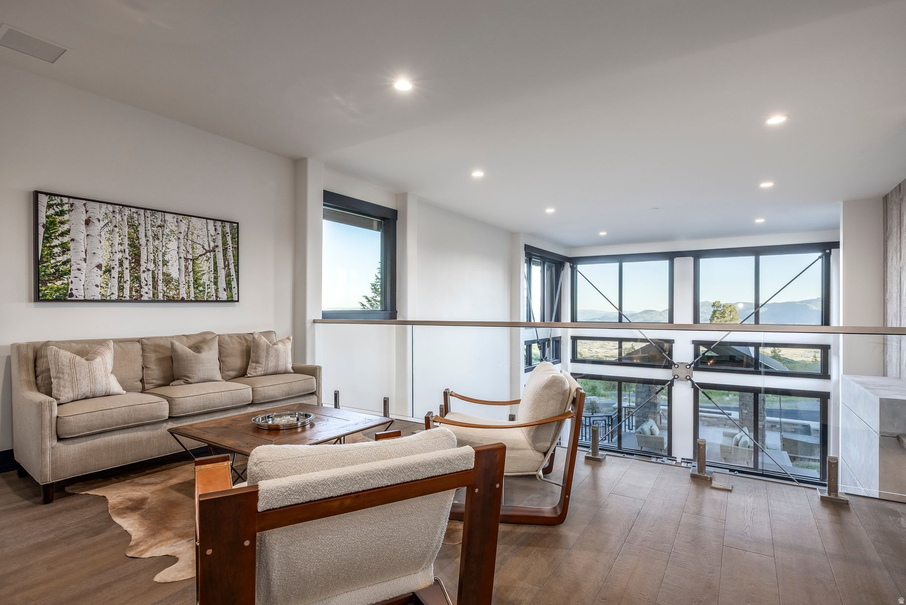 RED HAWK - Residential