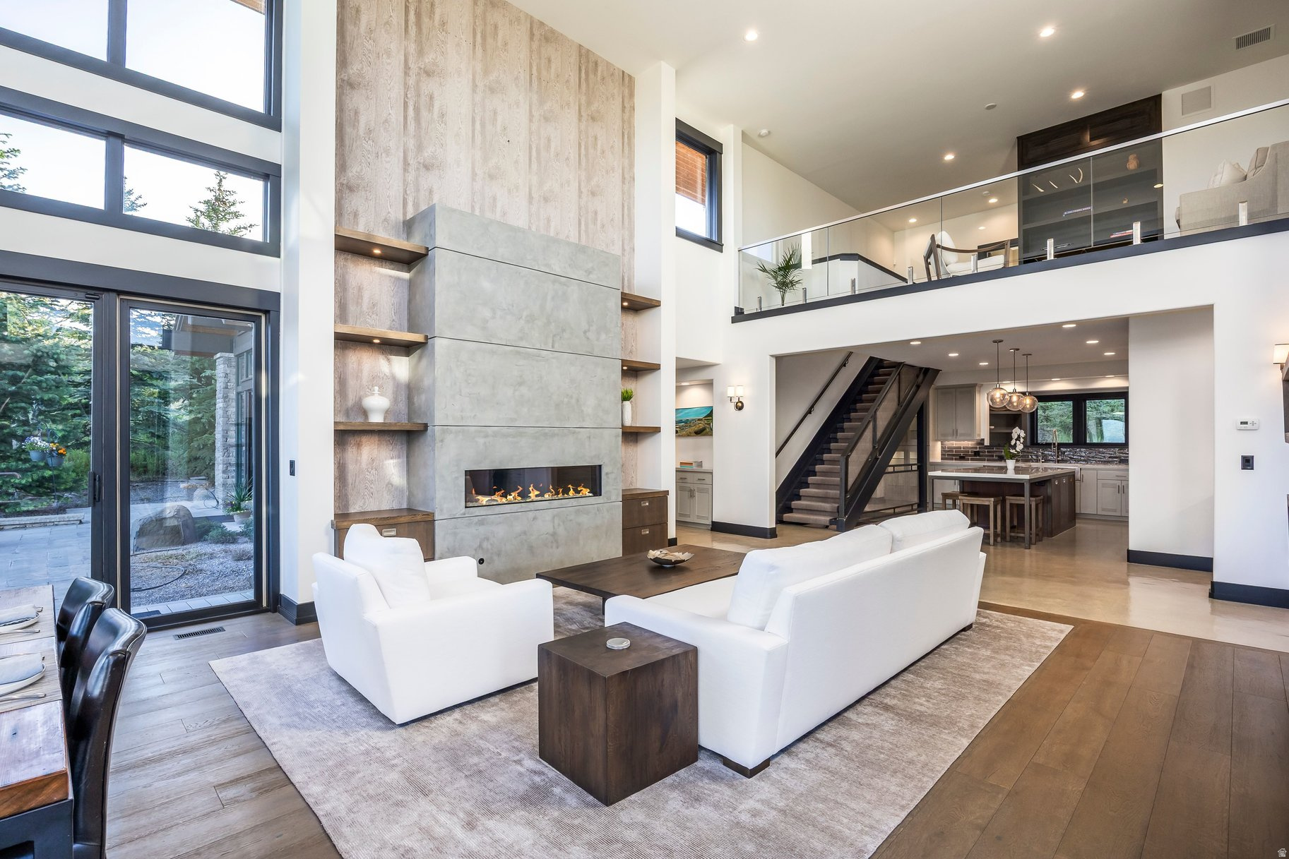 RED HAWK - Residential