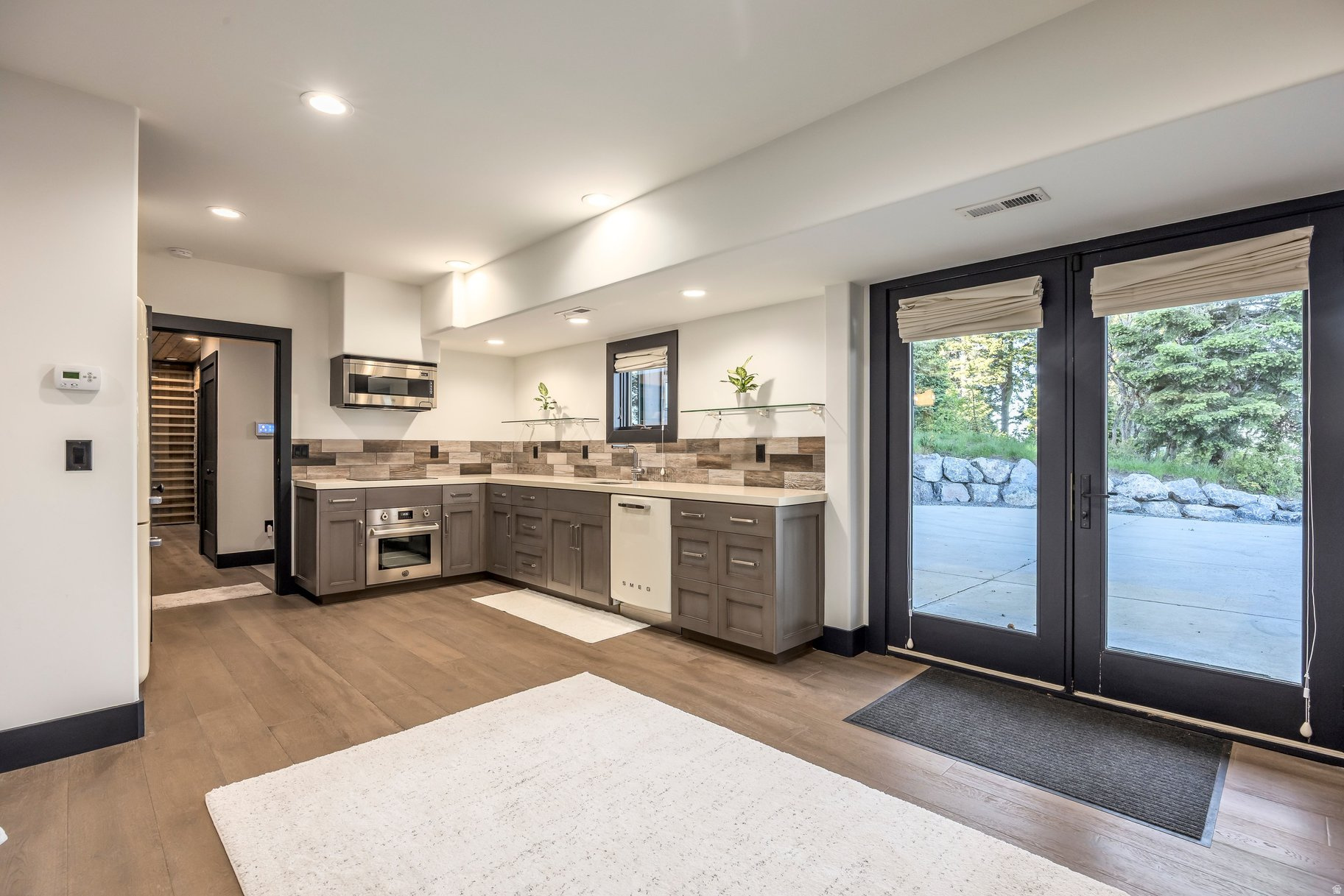 RED HAWK - Residential