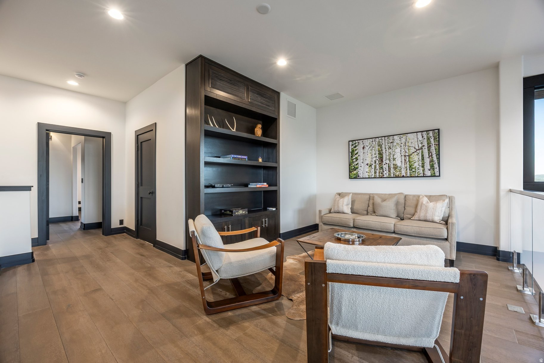 RED HAWK - Residential