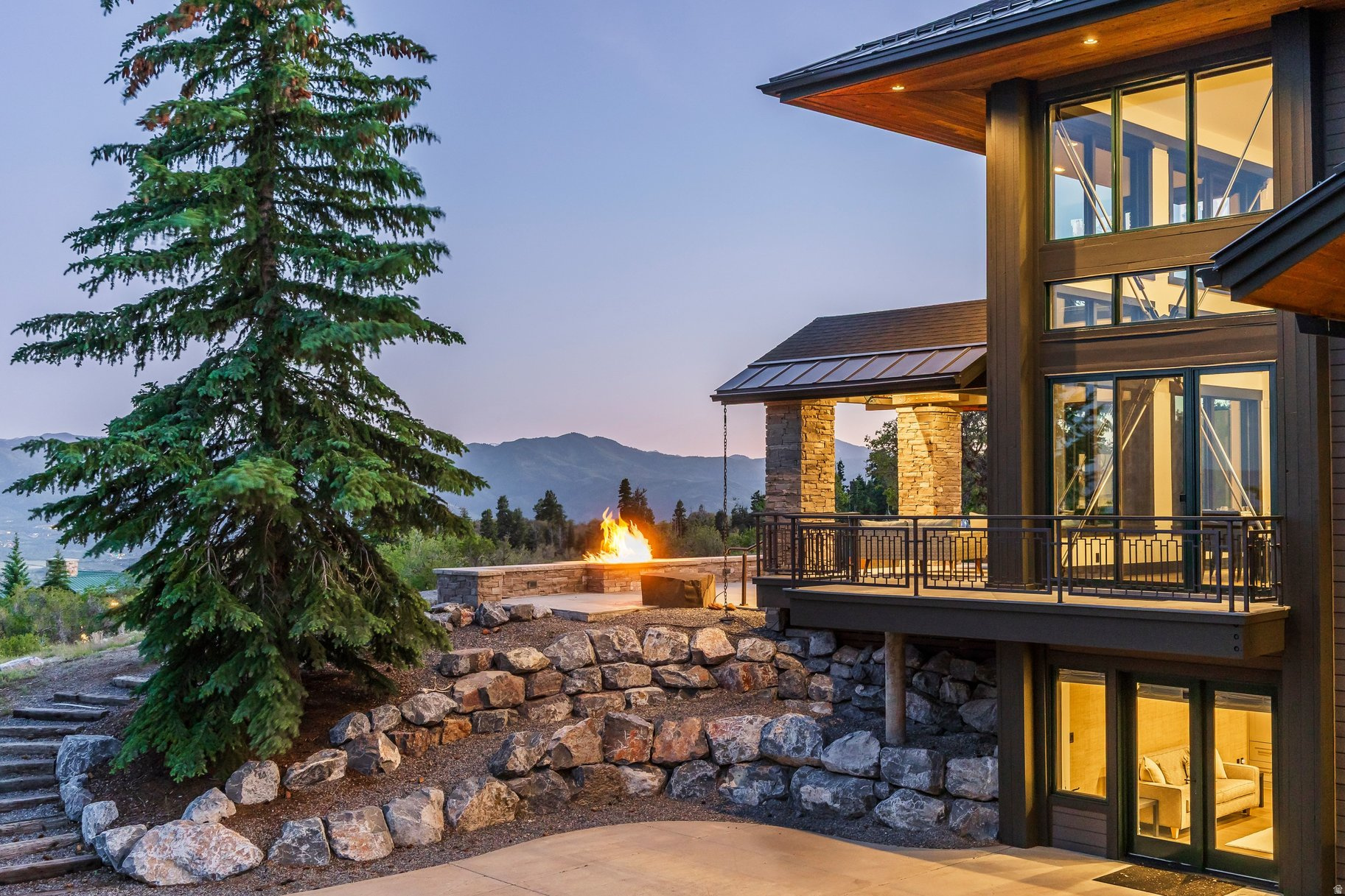 RED HAWK - Residential