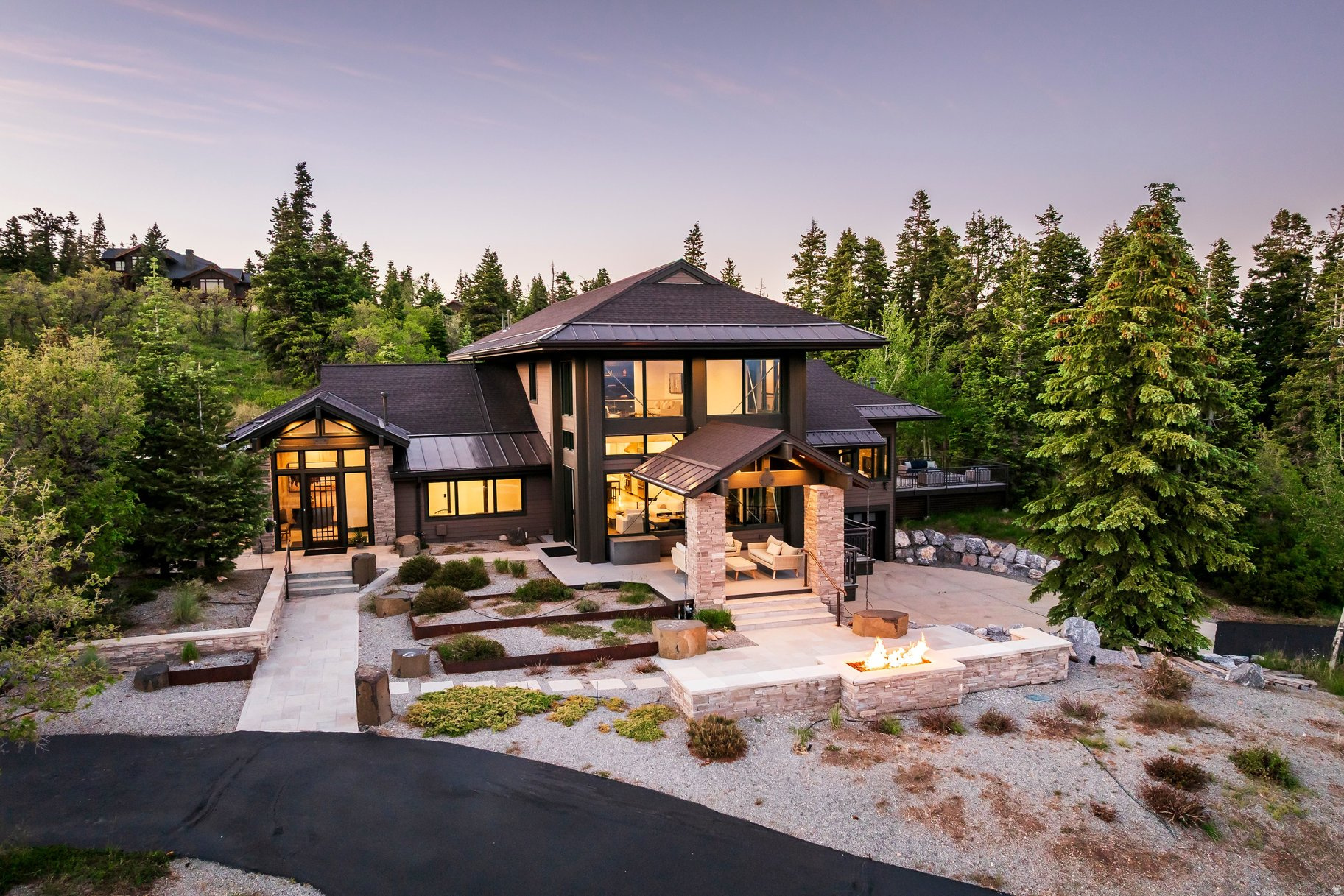 RED HAWK - Residential