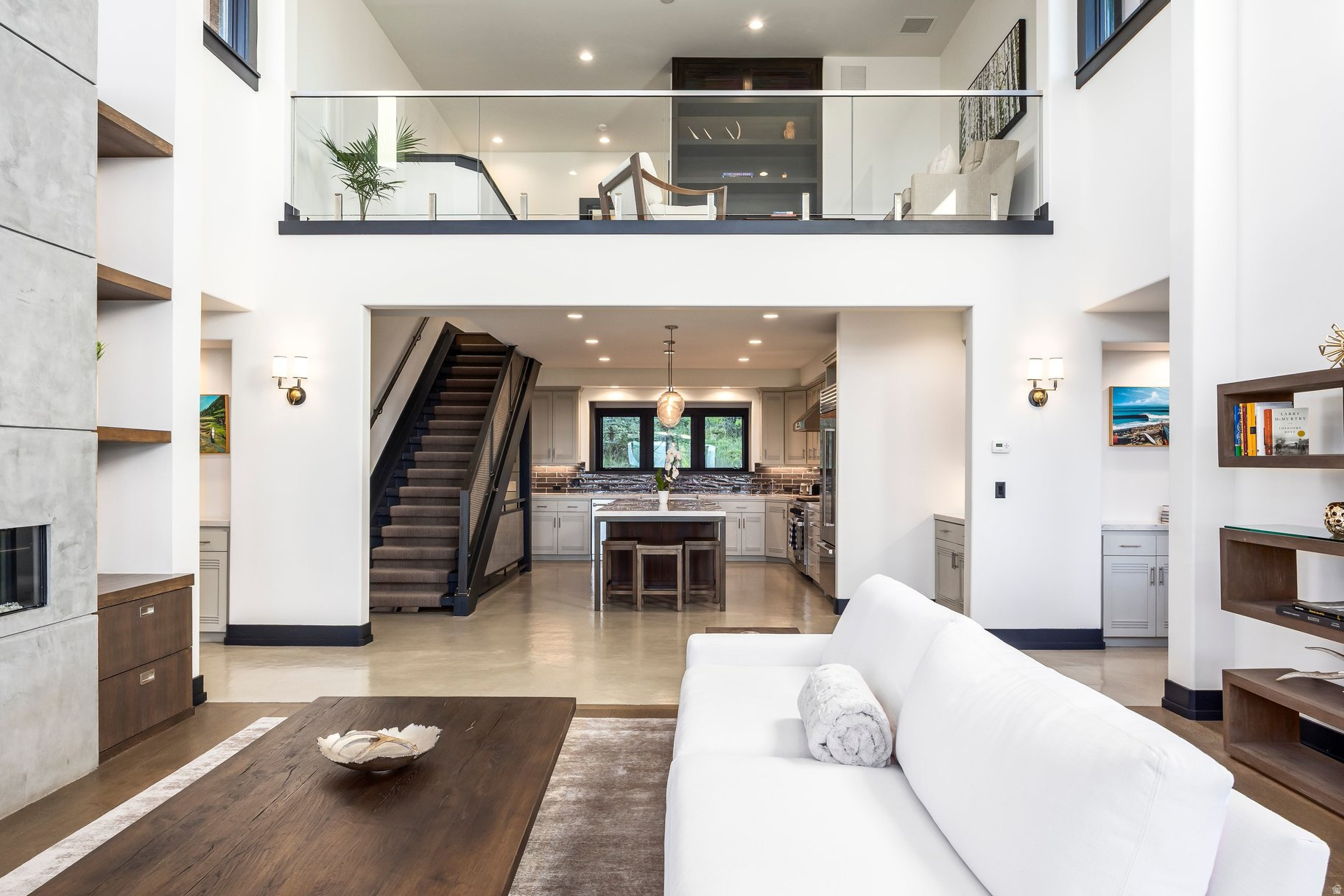 RED HAWK - Residential
