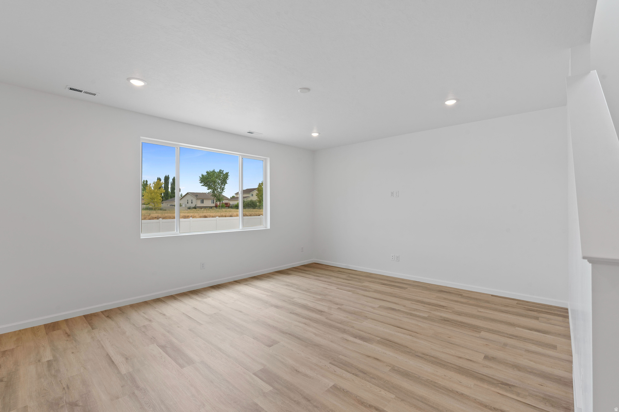 SMITH RANCH - Residential