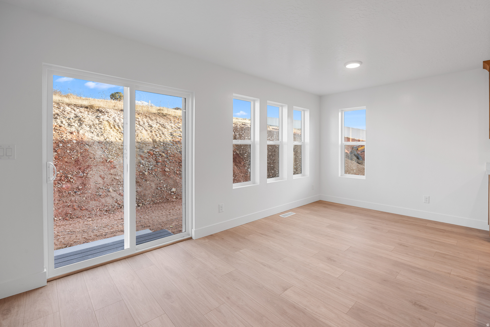 SUMMIT RIDGE THE HILLS - Residential