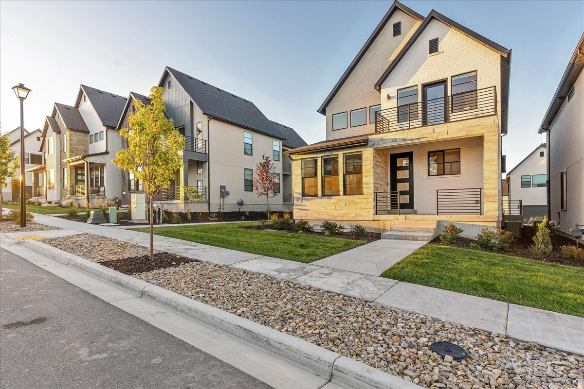 HOLBROOK FARMS PLAT - Residential