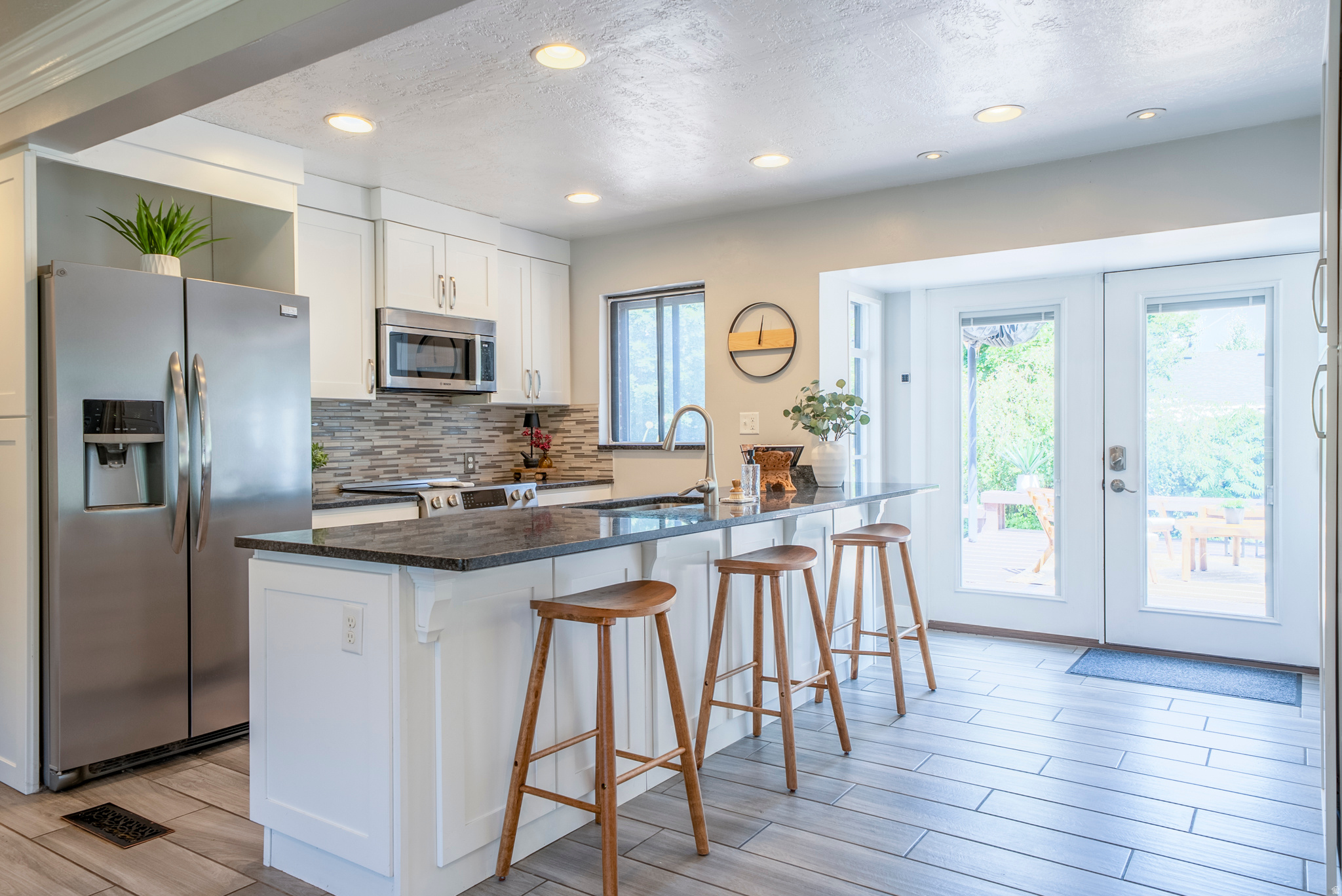 COUNTRY CLUB HEIGHTS - Residential
