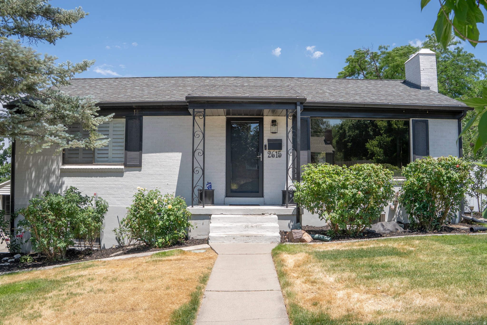 COUNTRY CLUB HEIGHTS - Residential