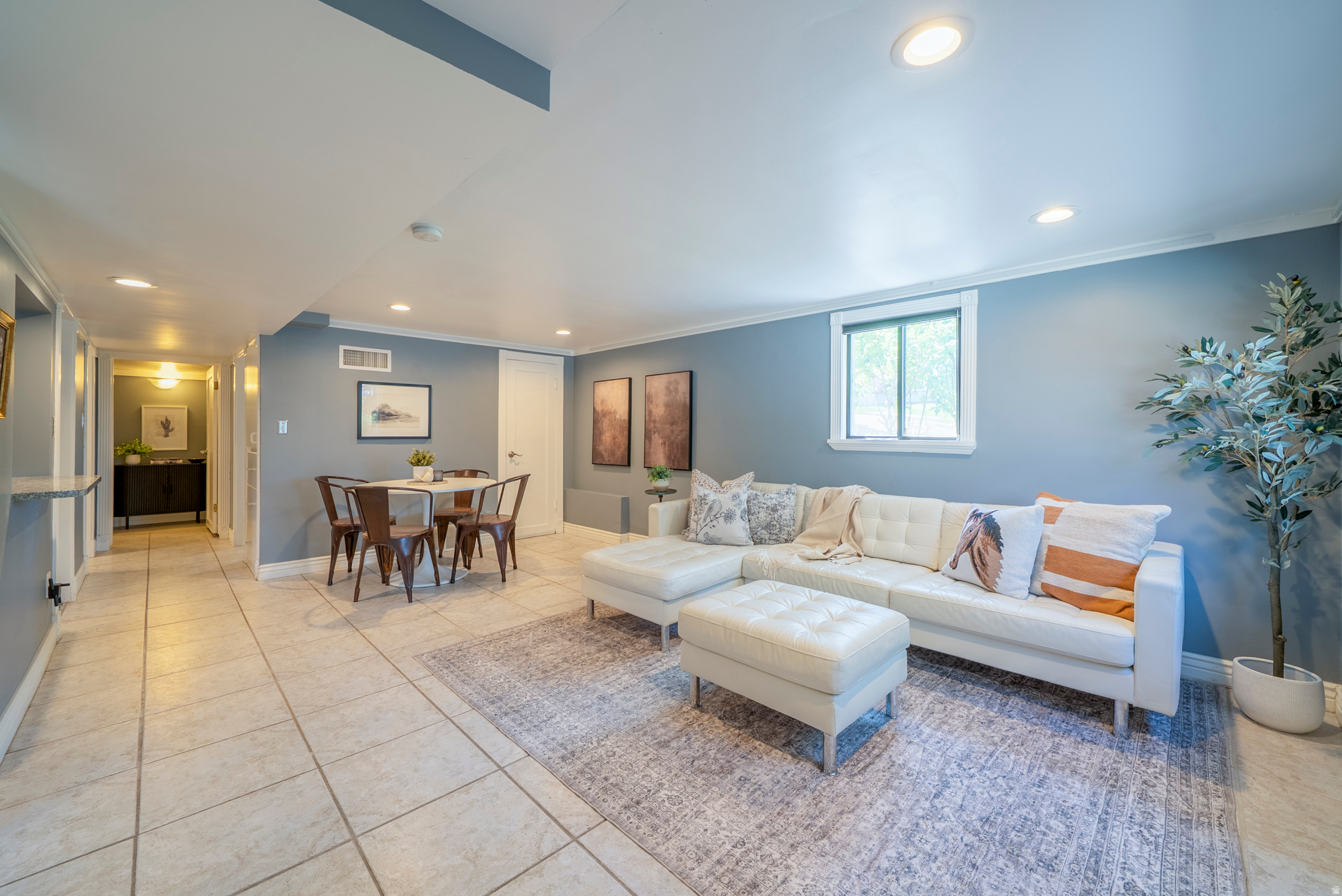 COUNTRY CLUB HEIGHTS - Residential