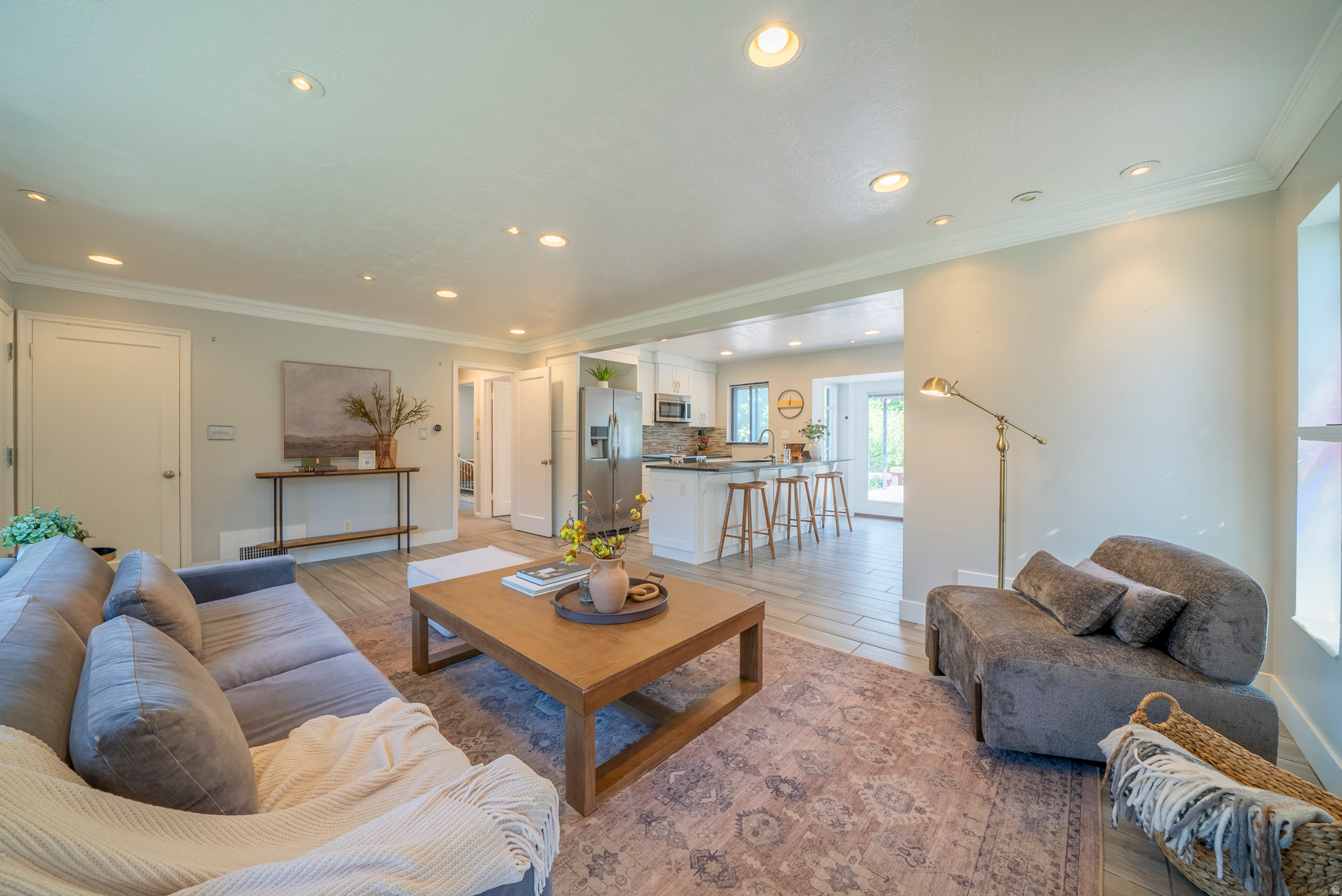 COUNTRY CLUB HEIGHTS - Residential