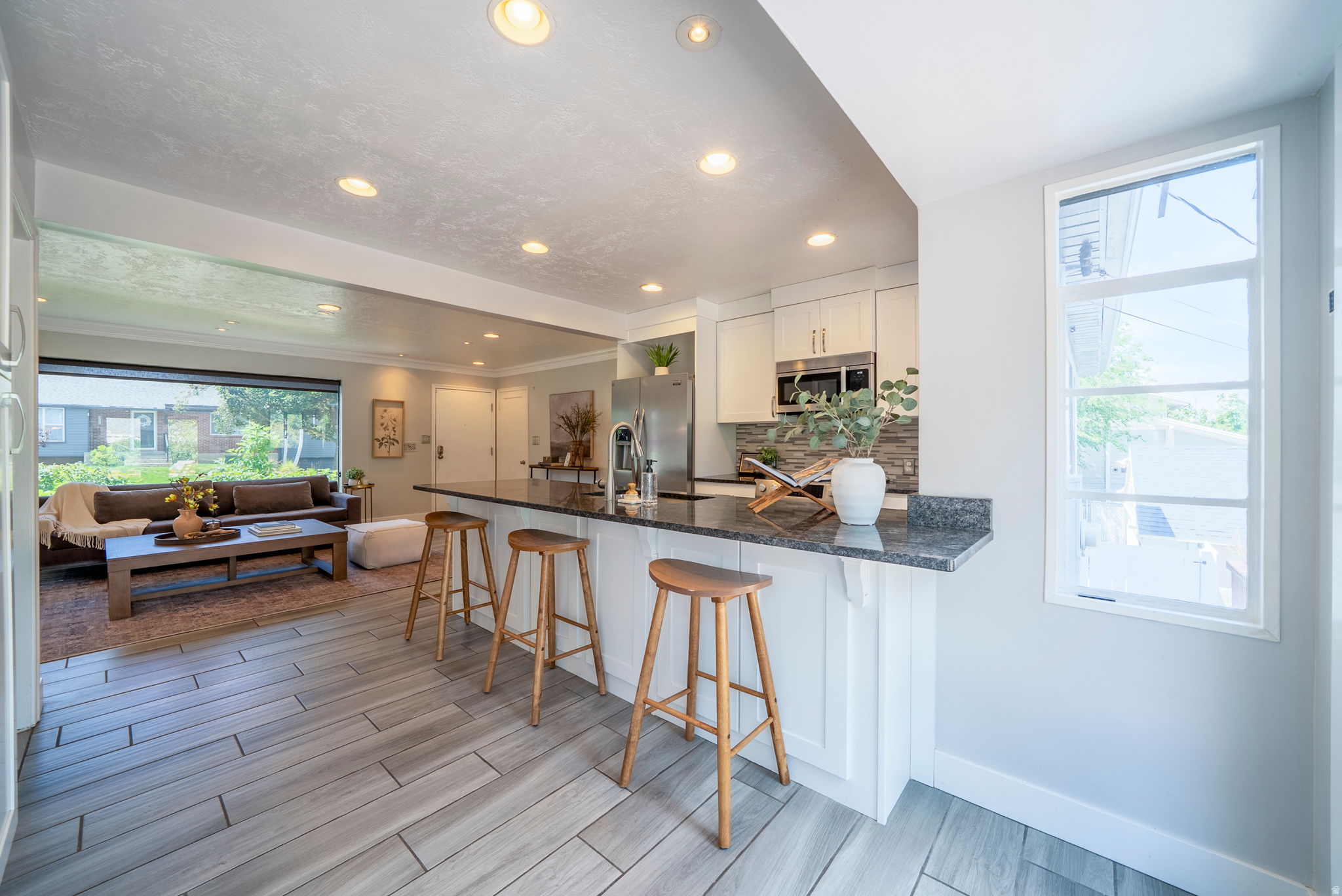 COUNTRY CLUB HEIGHTS - Residential