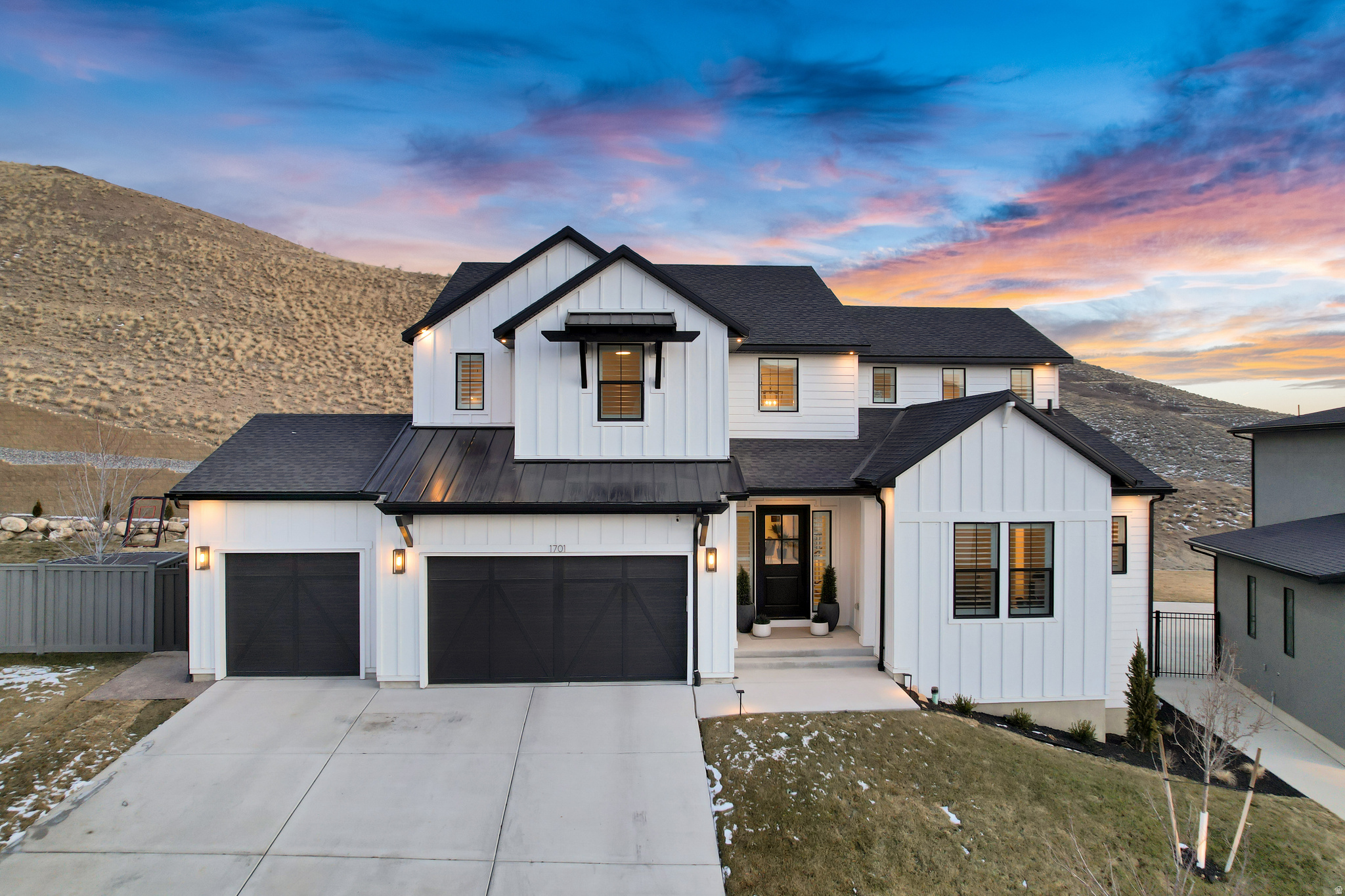 HIDDEN CANYON - Residential