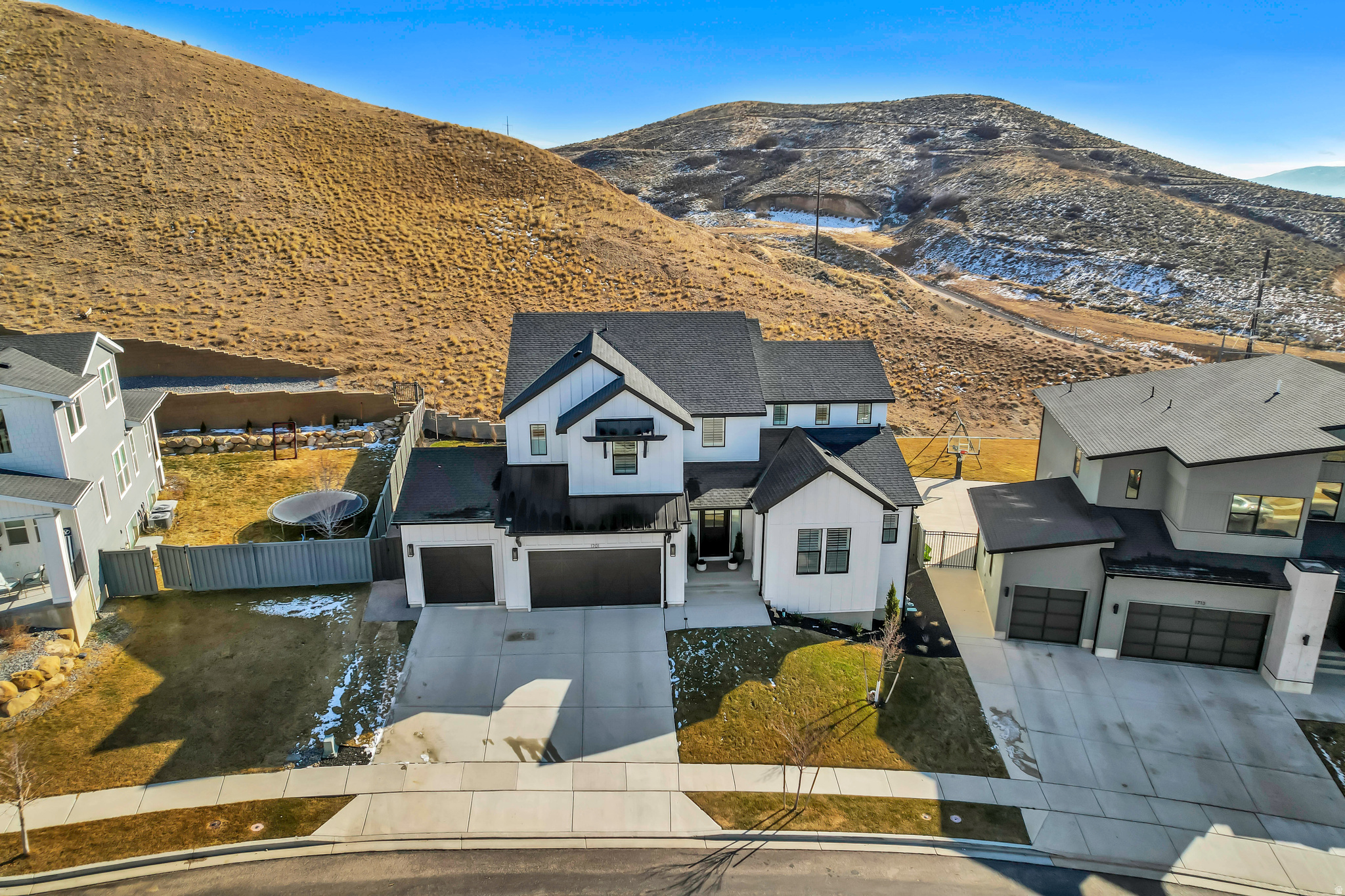 HIDDEN CANYON - Residential