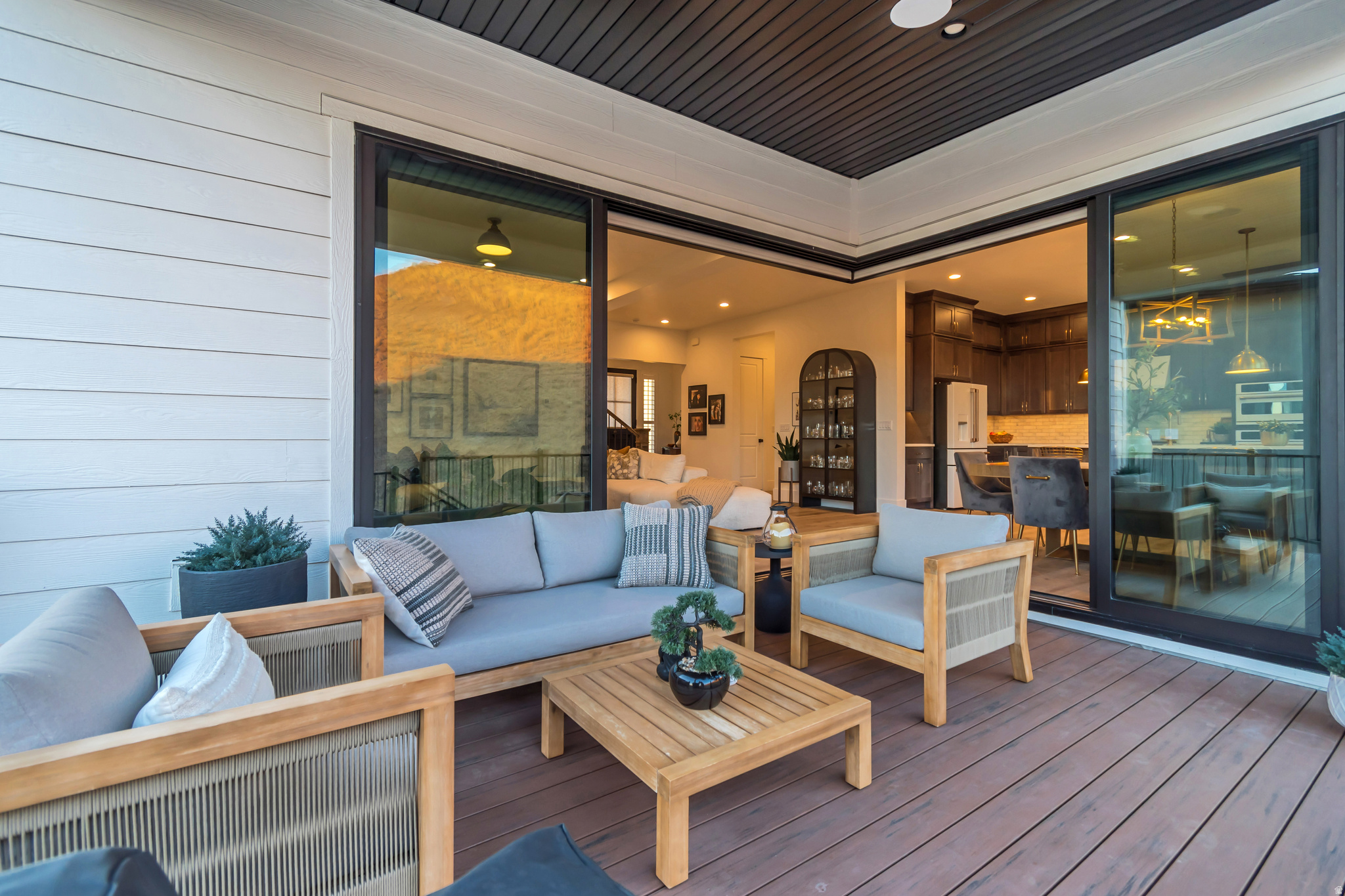 HIDDEN CANYON - Residential