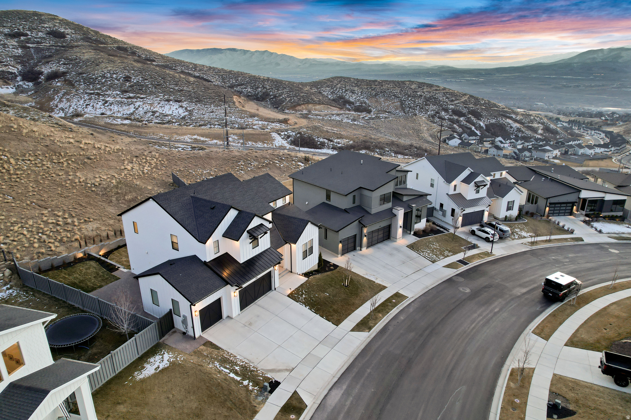 HIDDEN CANYON - Residential