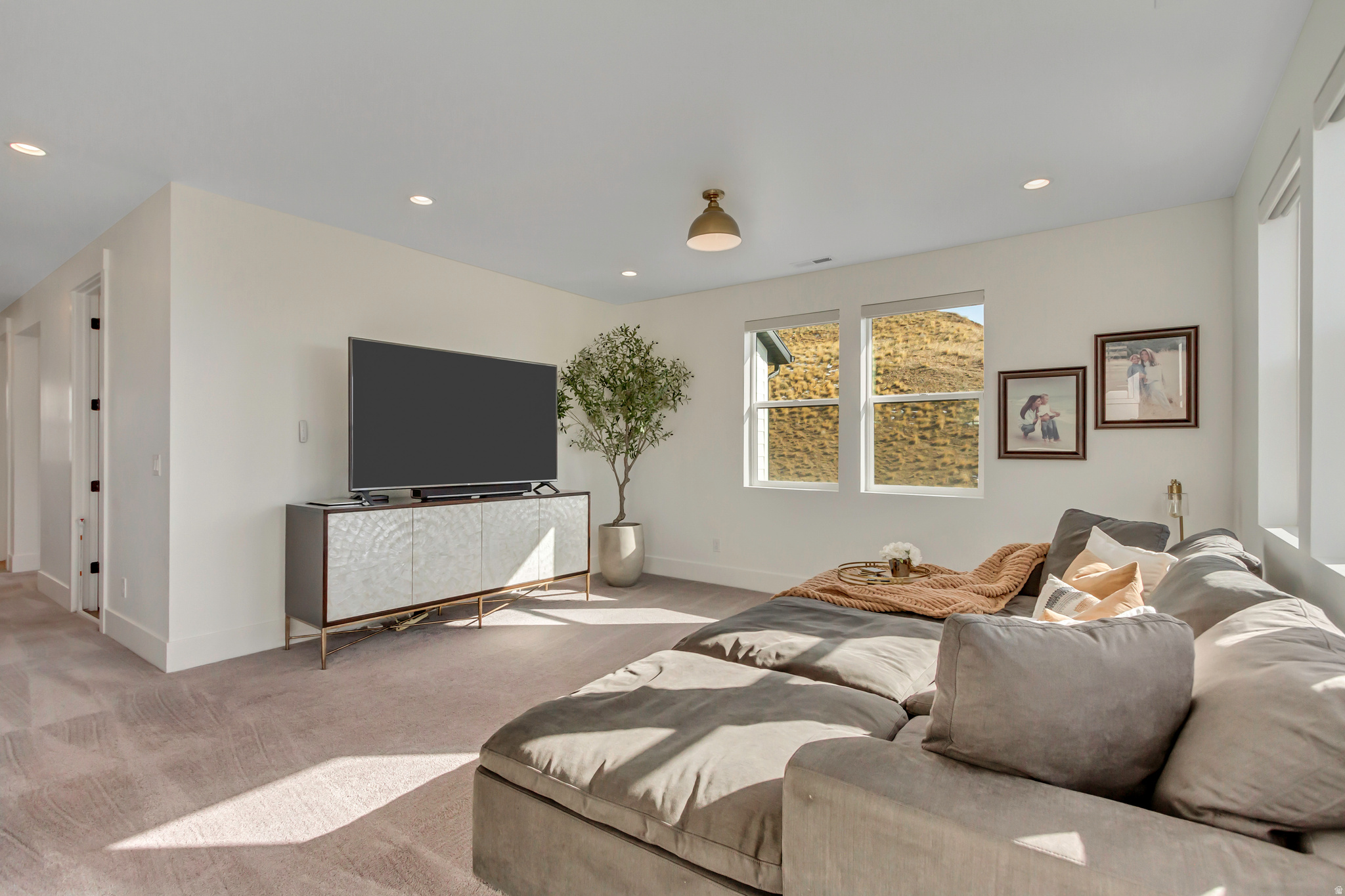 HIDDEN CANYON - Residential